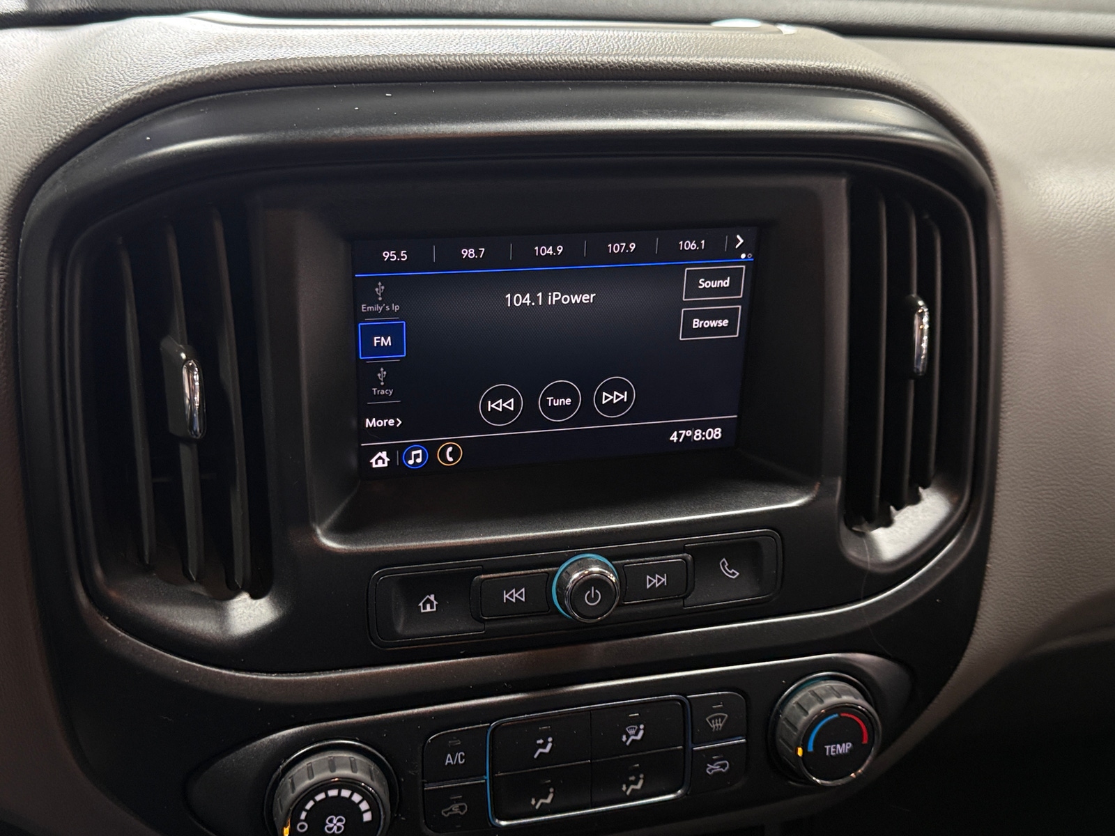 Thumbnail: 2020 Chevrolet Colorado - 4