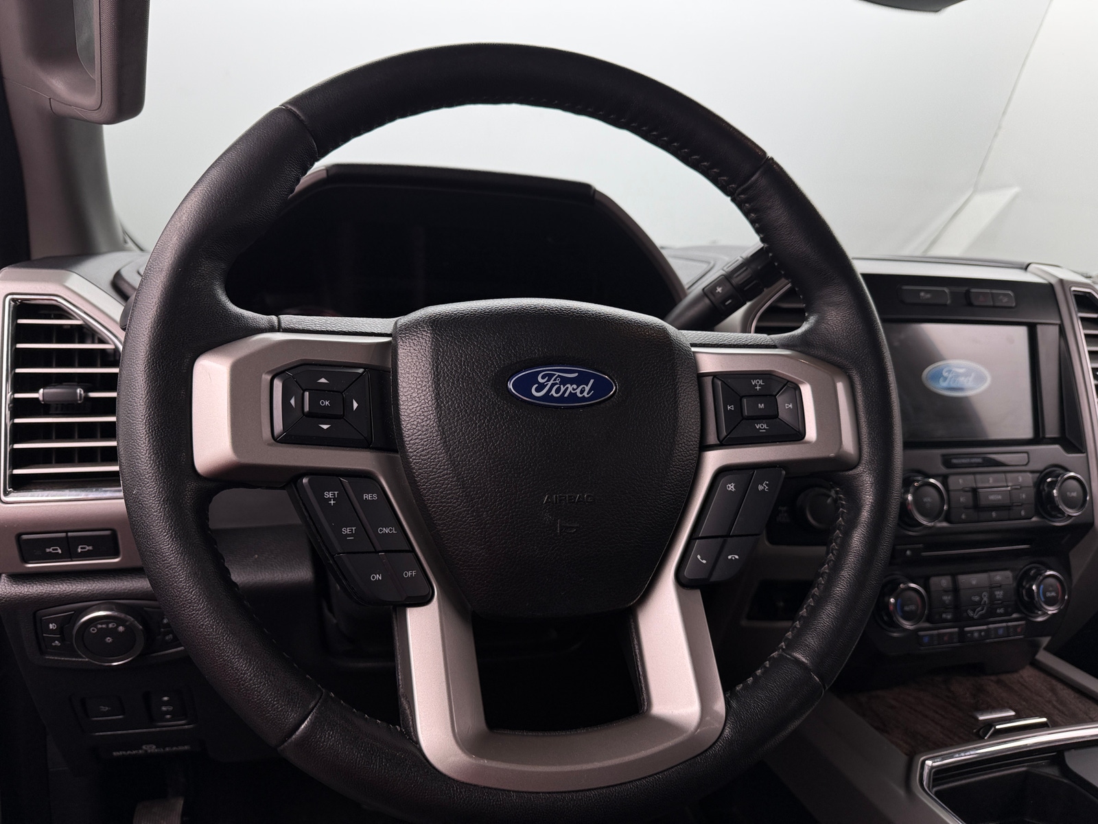 Thumbnail: 2017 Ford Econoline - 4