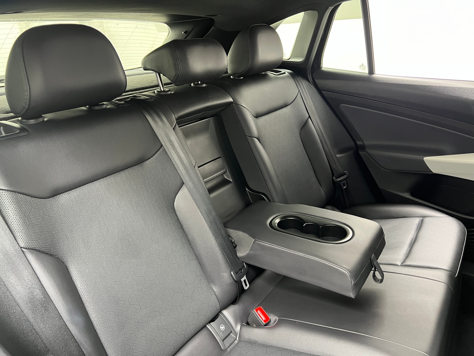 Thumbnail: 2021 Volkswagen ID.4 - 5