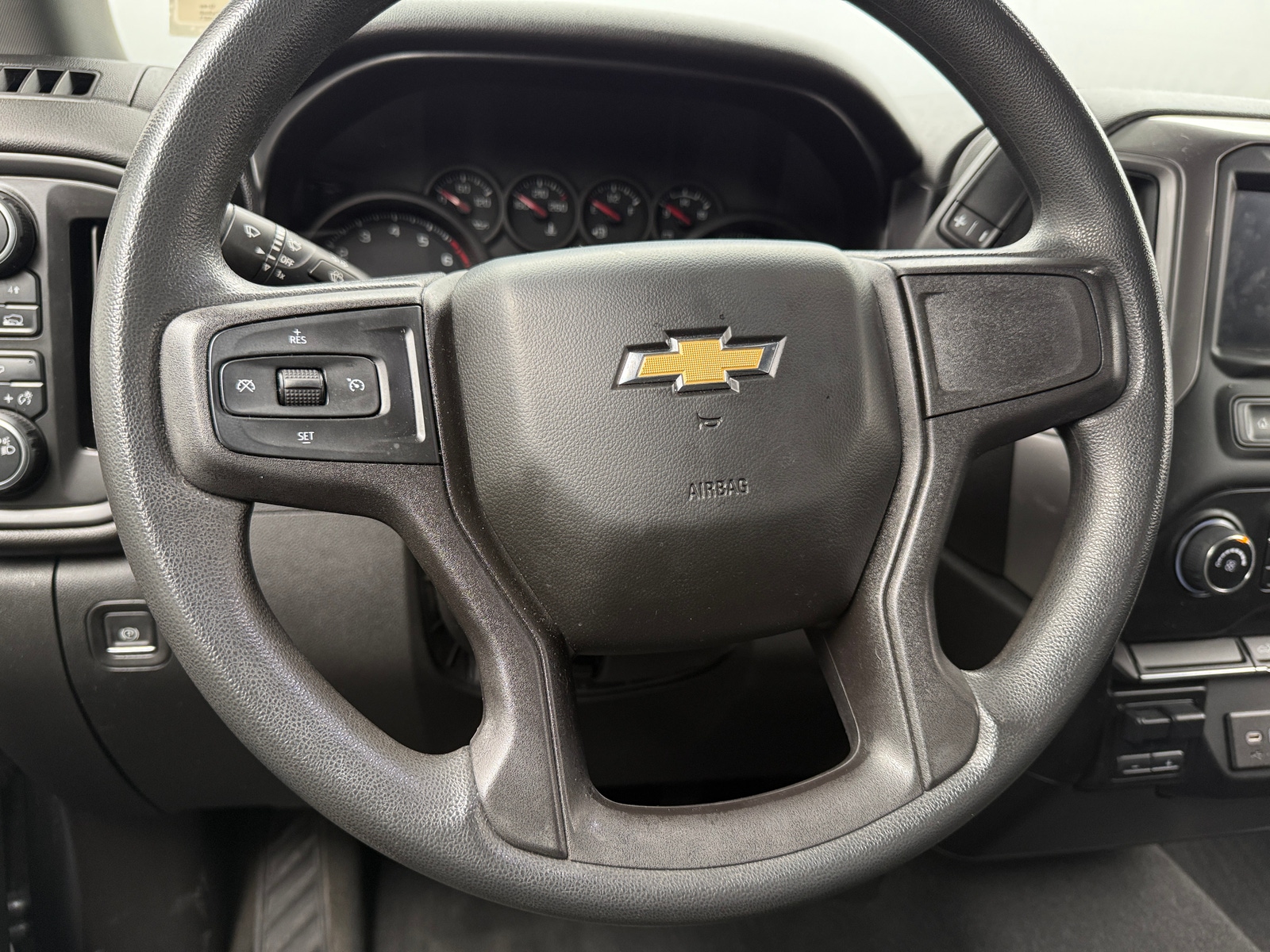 Thumbnail: 2021 Chevrolet Silverado 1500 - 5