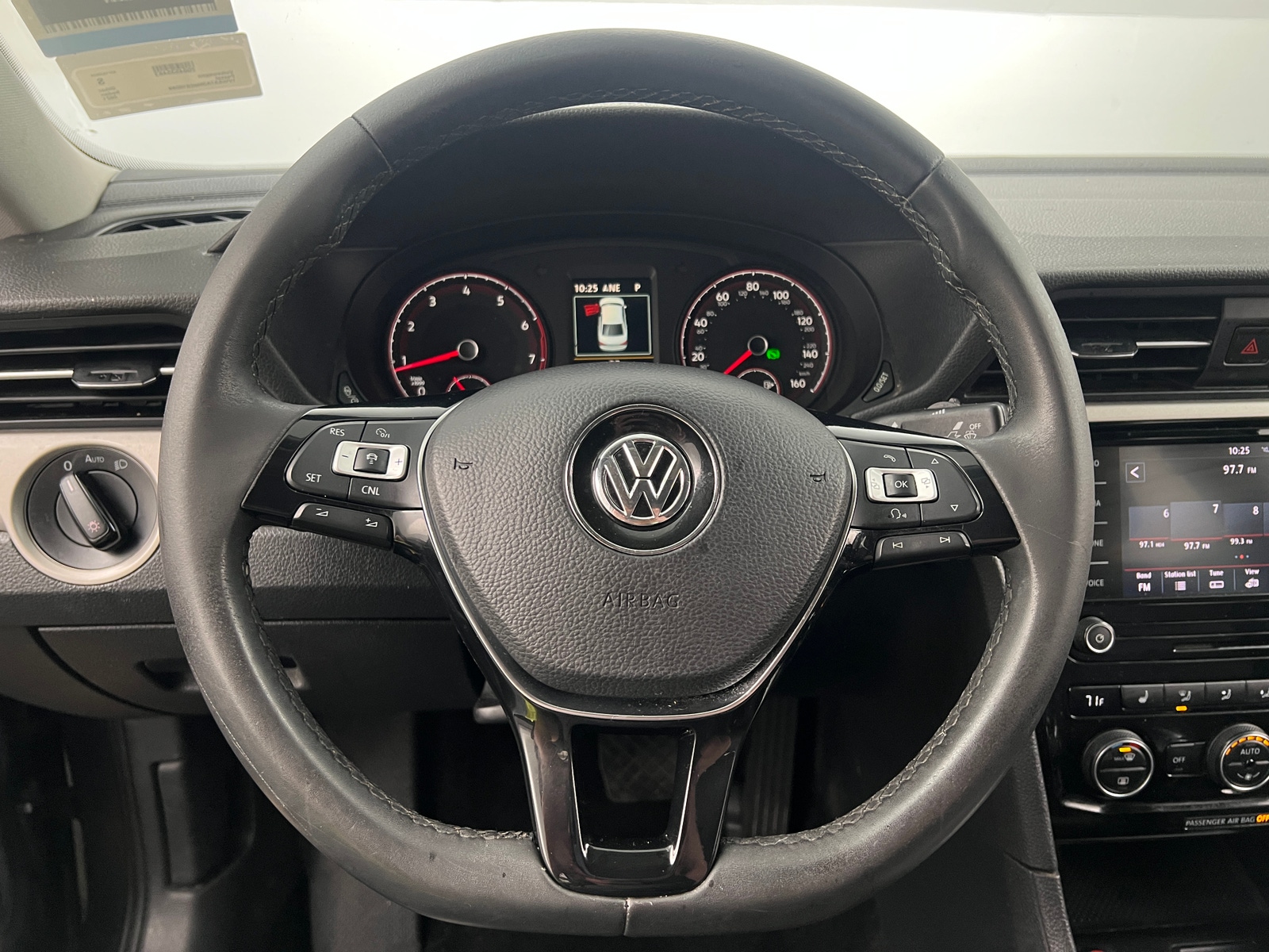 Thumbnail: 2021 Volkswagen Passat - 4