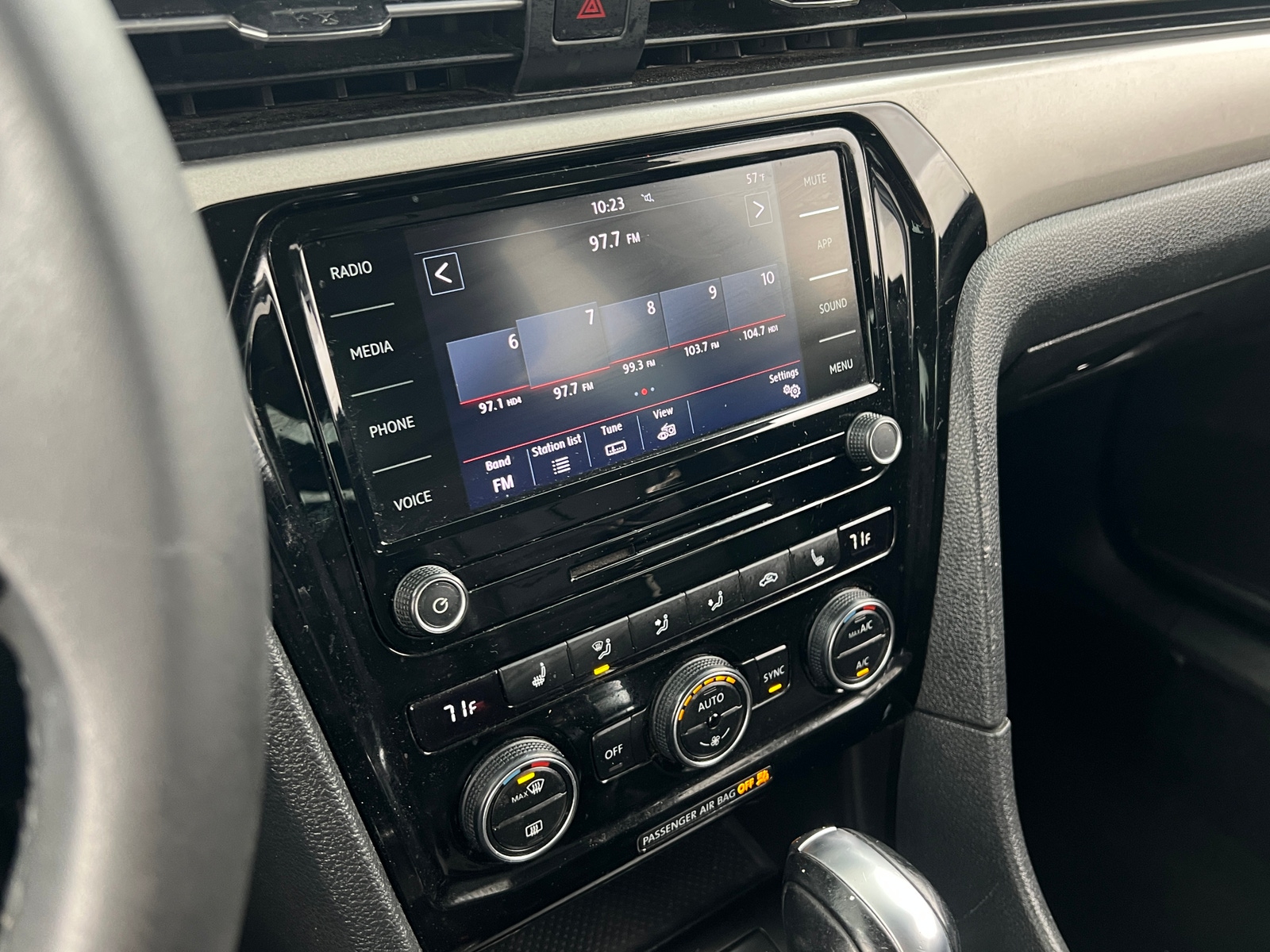 Thumbnail: 2021 Volkswagen Passat - 3