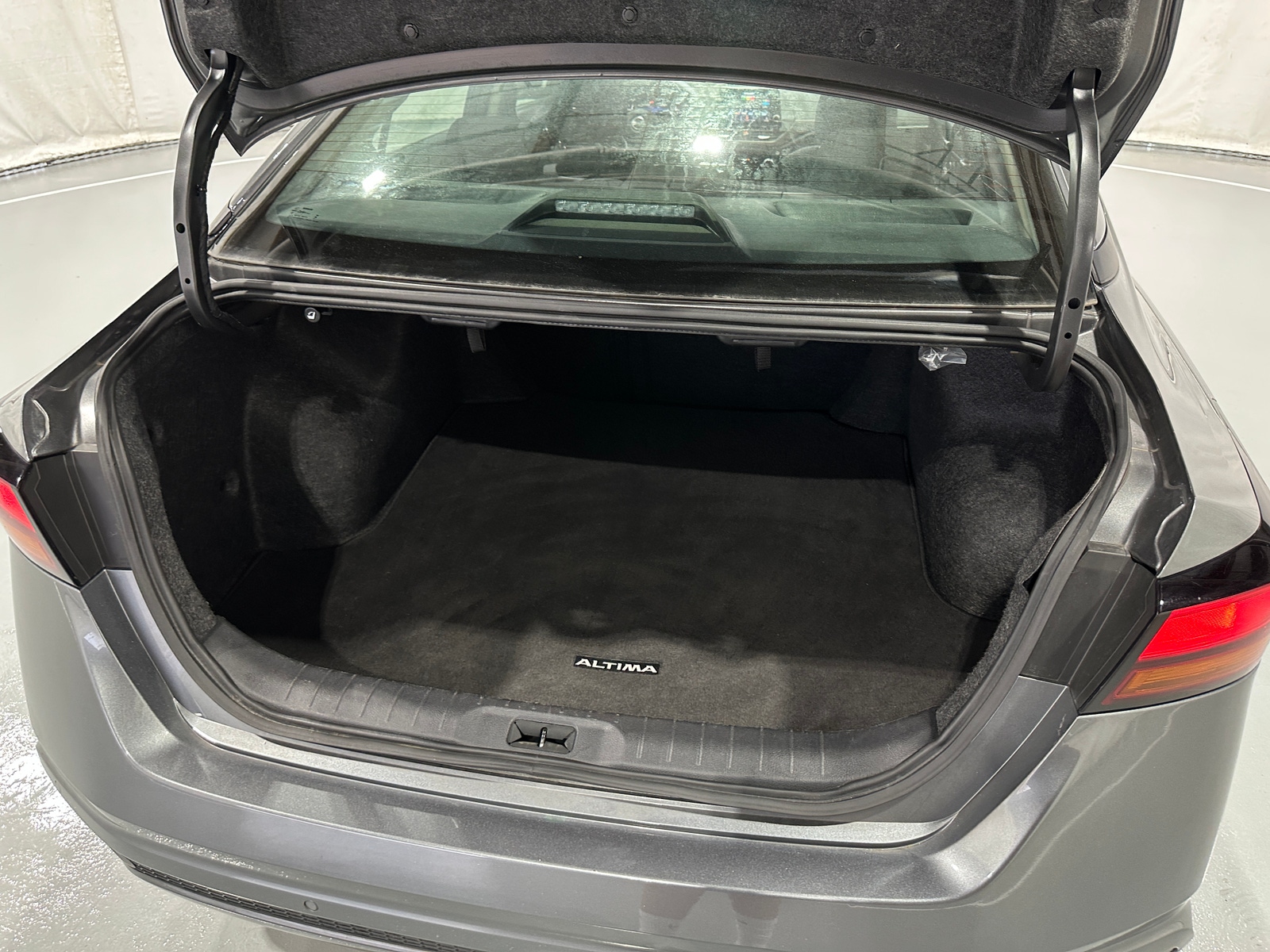 Thumbnail: 2025 Nissan Altima - 7