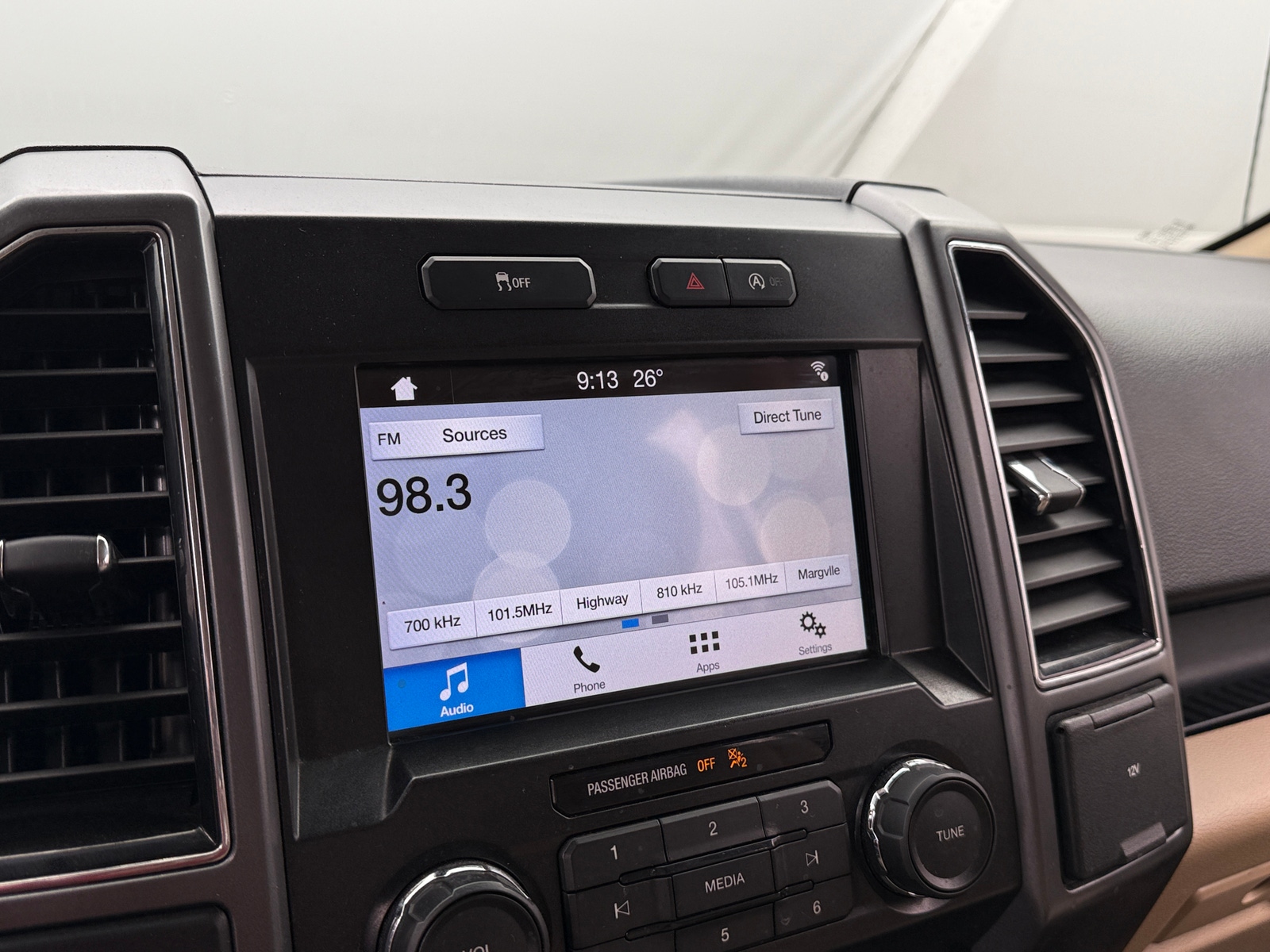 Thumbnail: 2019 Ford Econoline - 4