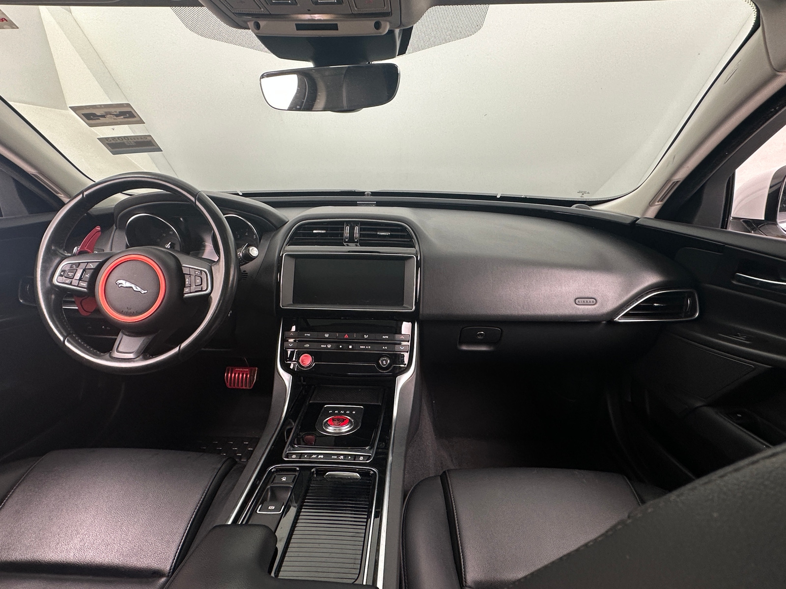 Thumbnail: 2019 Jaguar XE - 2