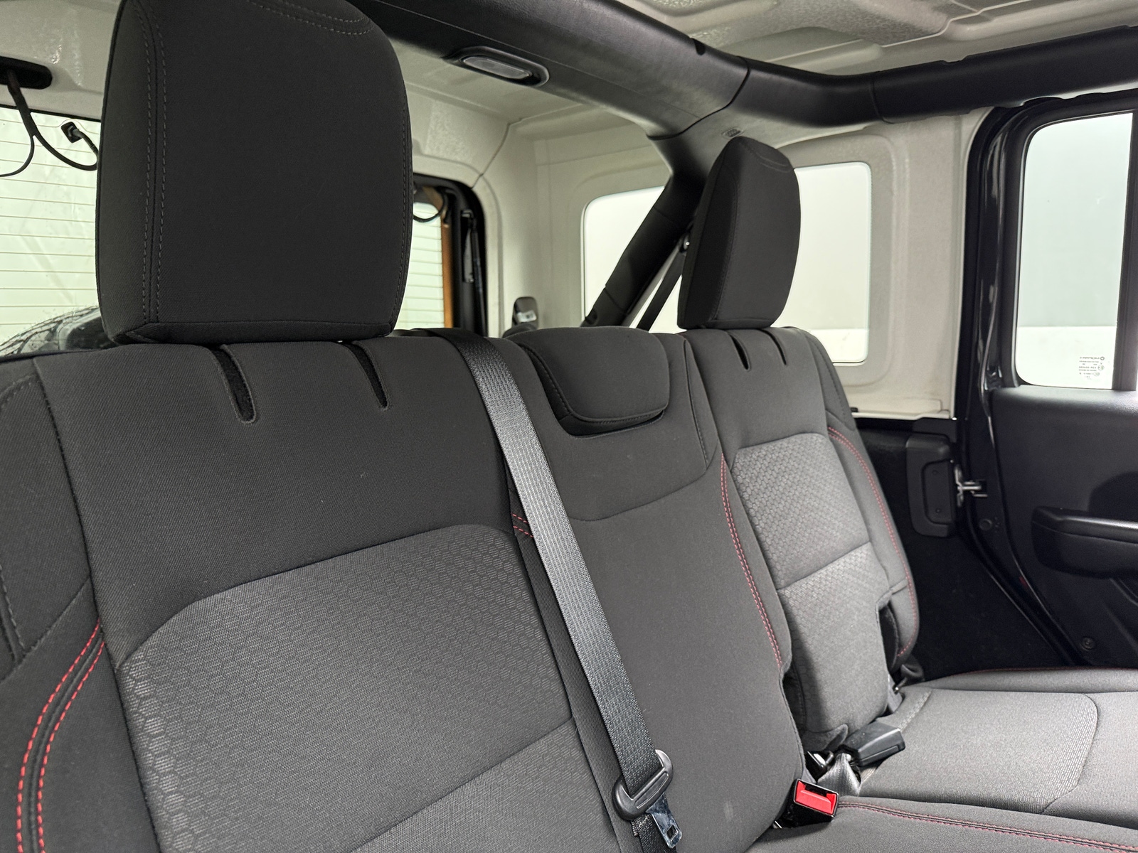 Thumbnail: 2020 Jeep Wrangler - 6