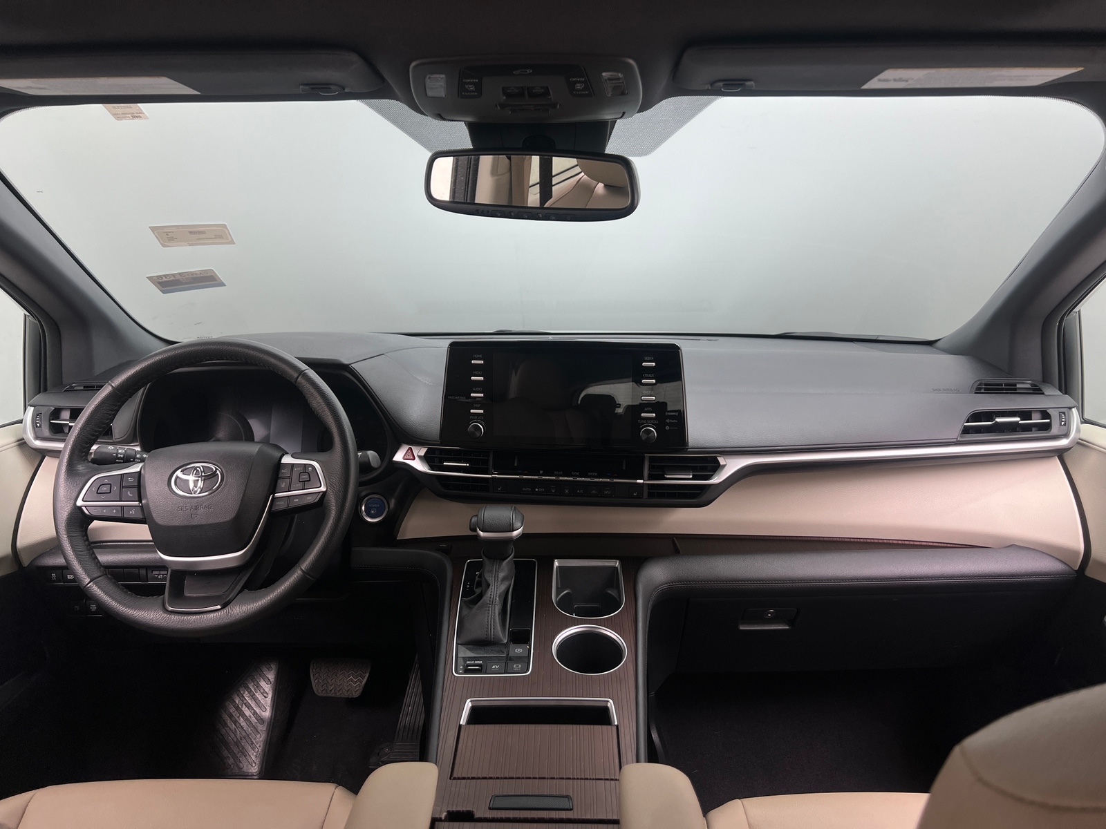 Thumbnail: 2023 Toyota Sienna - 2