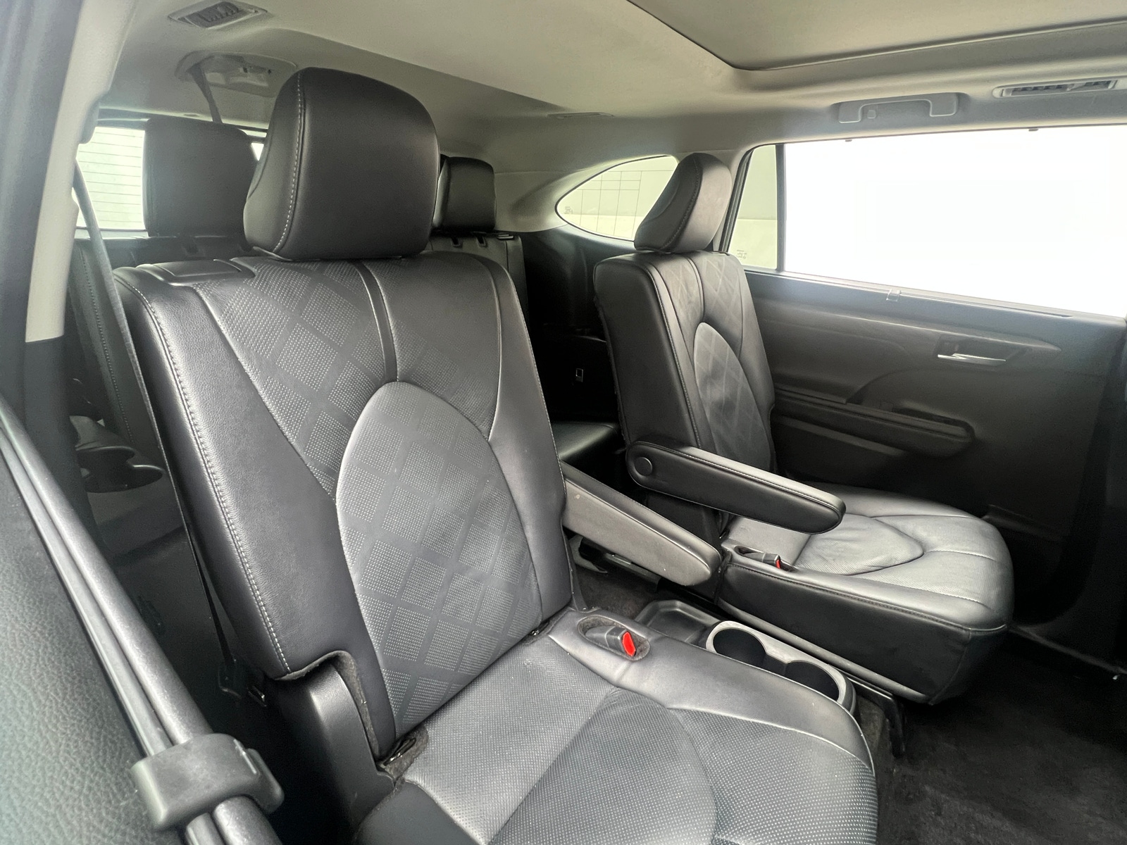 Thumbnail: 2024 Toyota Highlander - 5