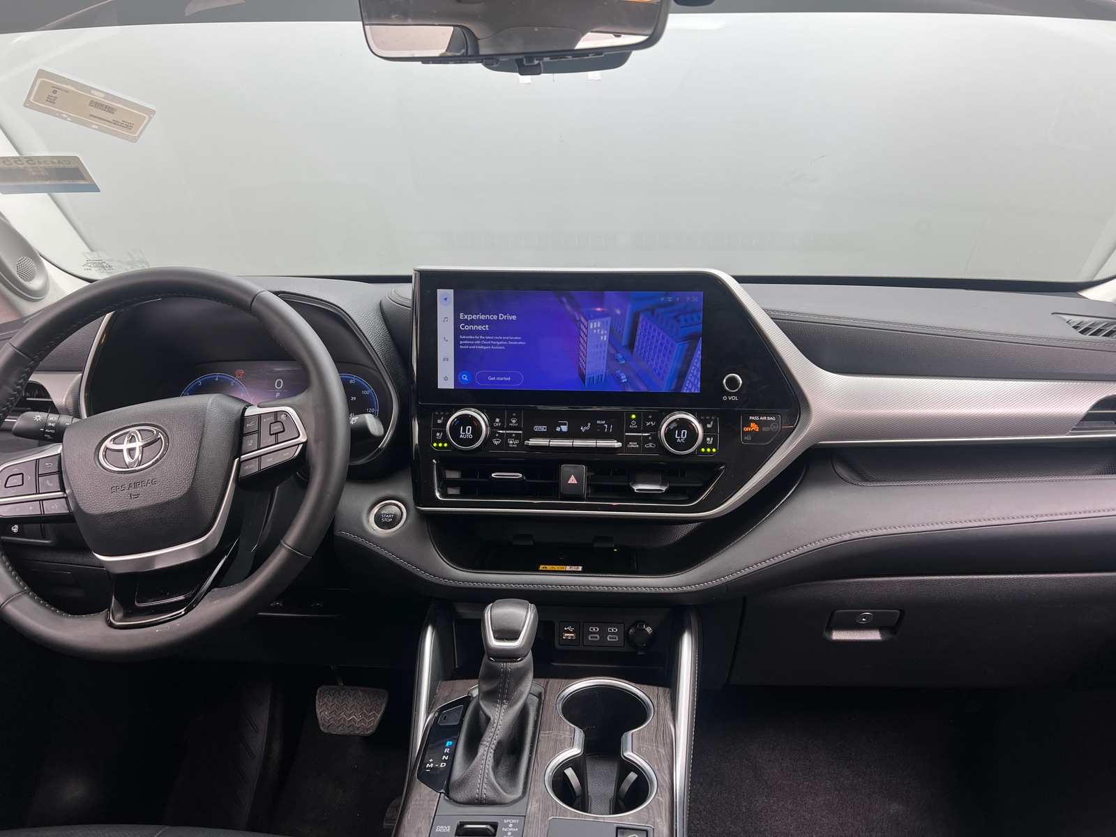 Thumbnail: 2024 Toyota Highlander - 2