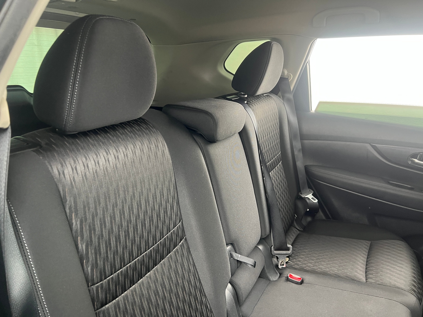 Thumbnail: 2017 Nissan Rogue - 6