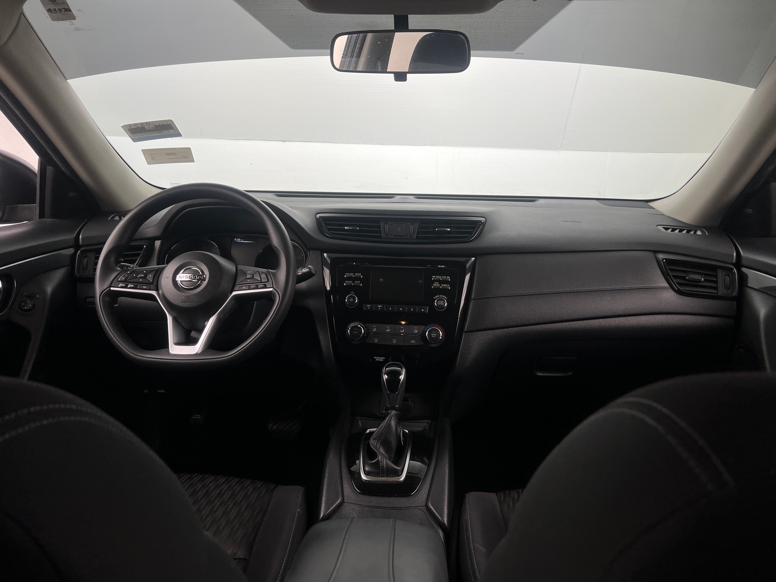 Thumbnail: 2017 Nissan Rogue - 3