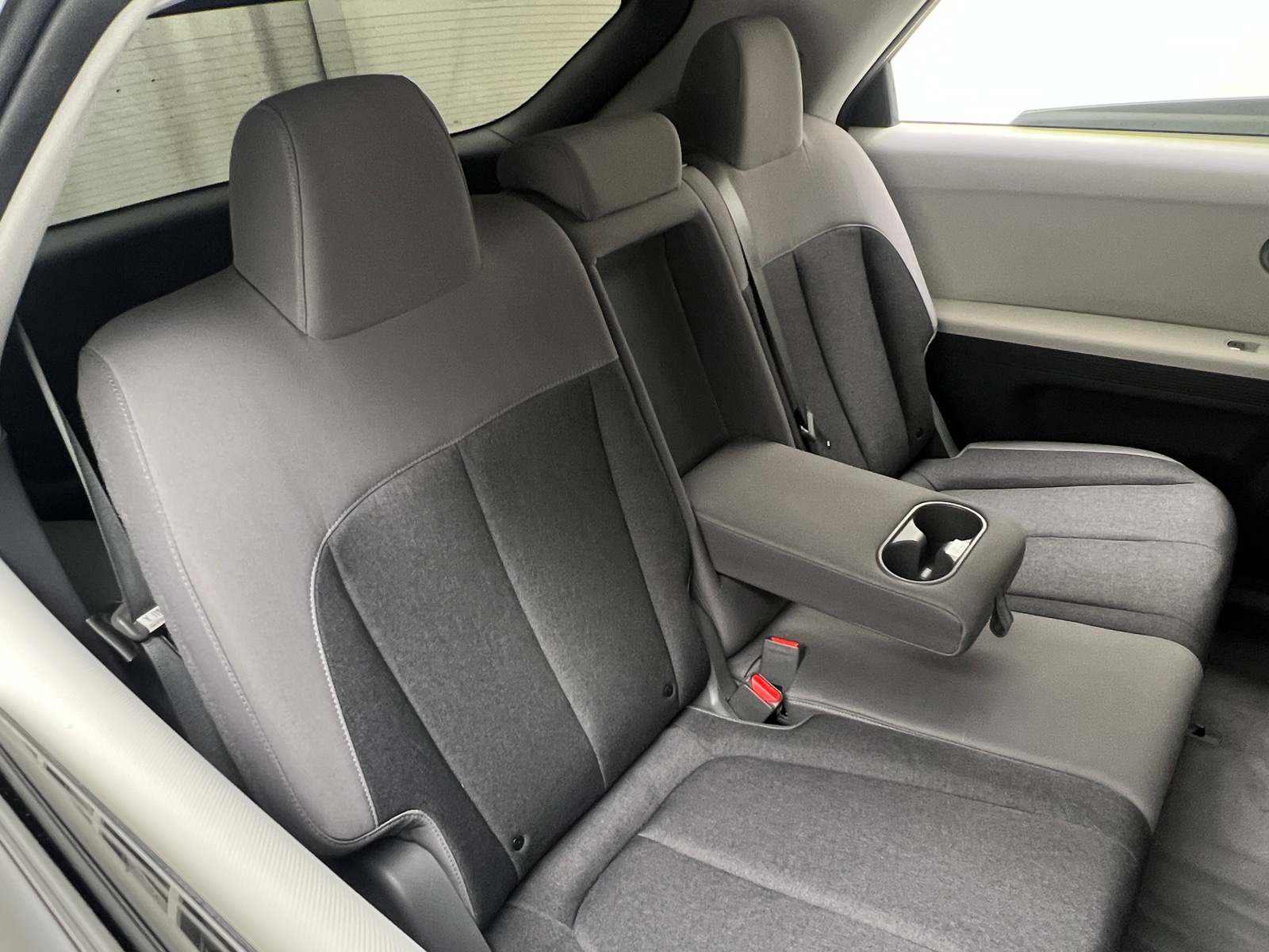 Thumbnail: 2022 Hyundai Ioniq 5 - 6