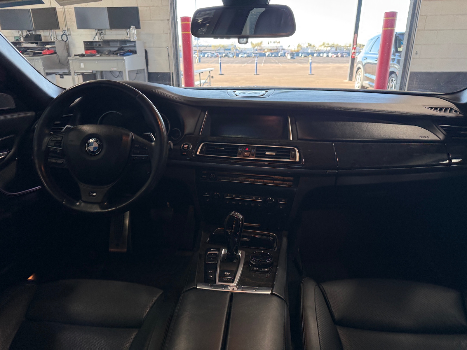 Thumbnail: 2015 BMW 7 Series - 2