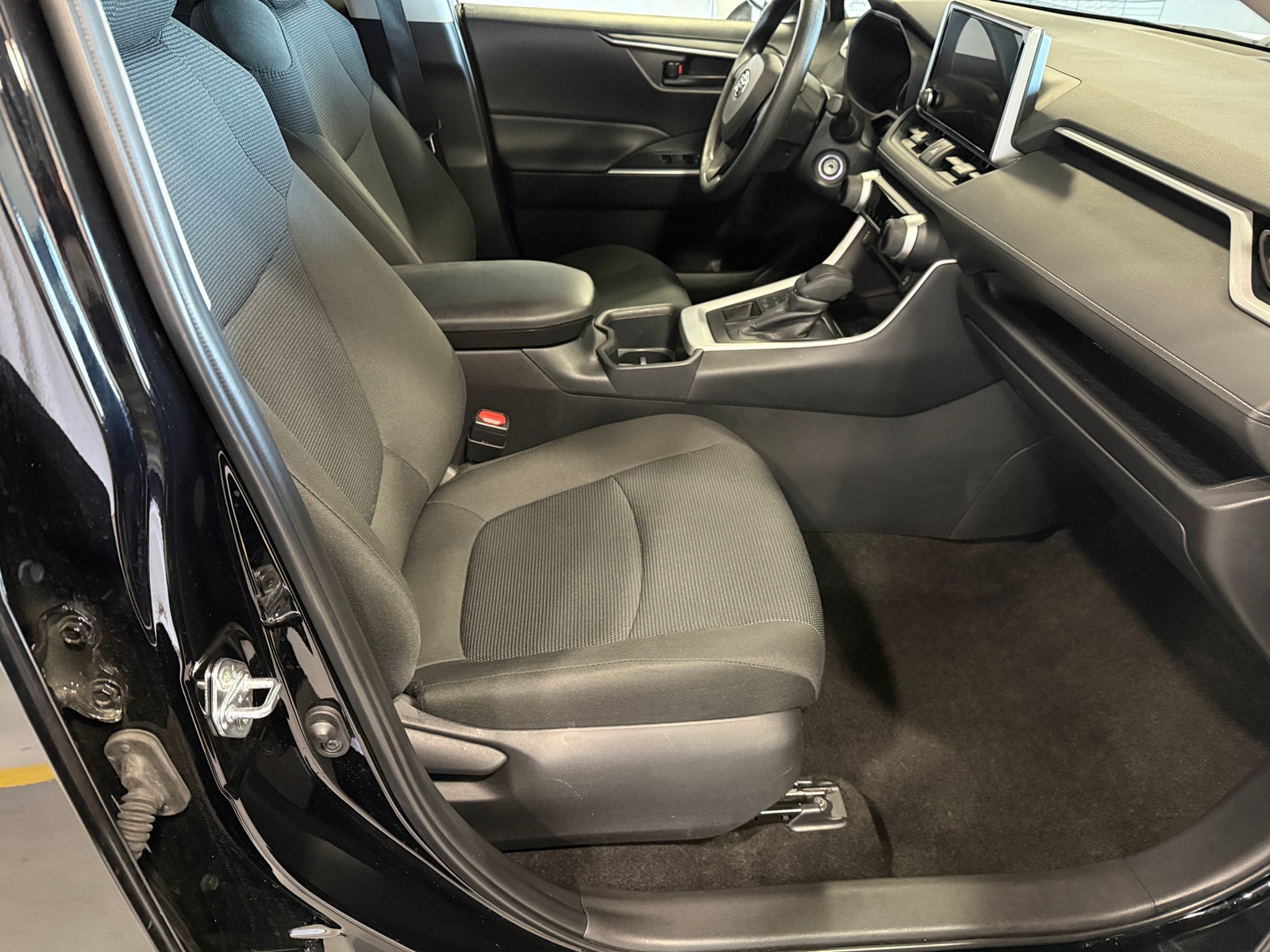 Thumbnail: 2025 Toyota RAV4 - 2