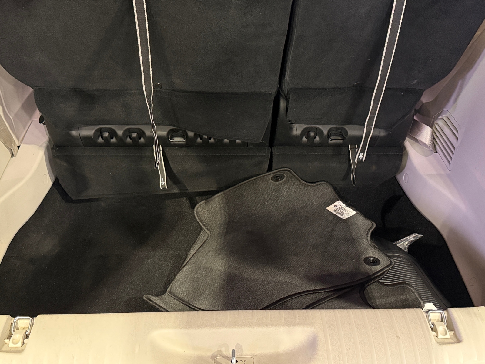 Thumbnail: 2023 Chrysler Pacifica - 6