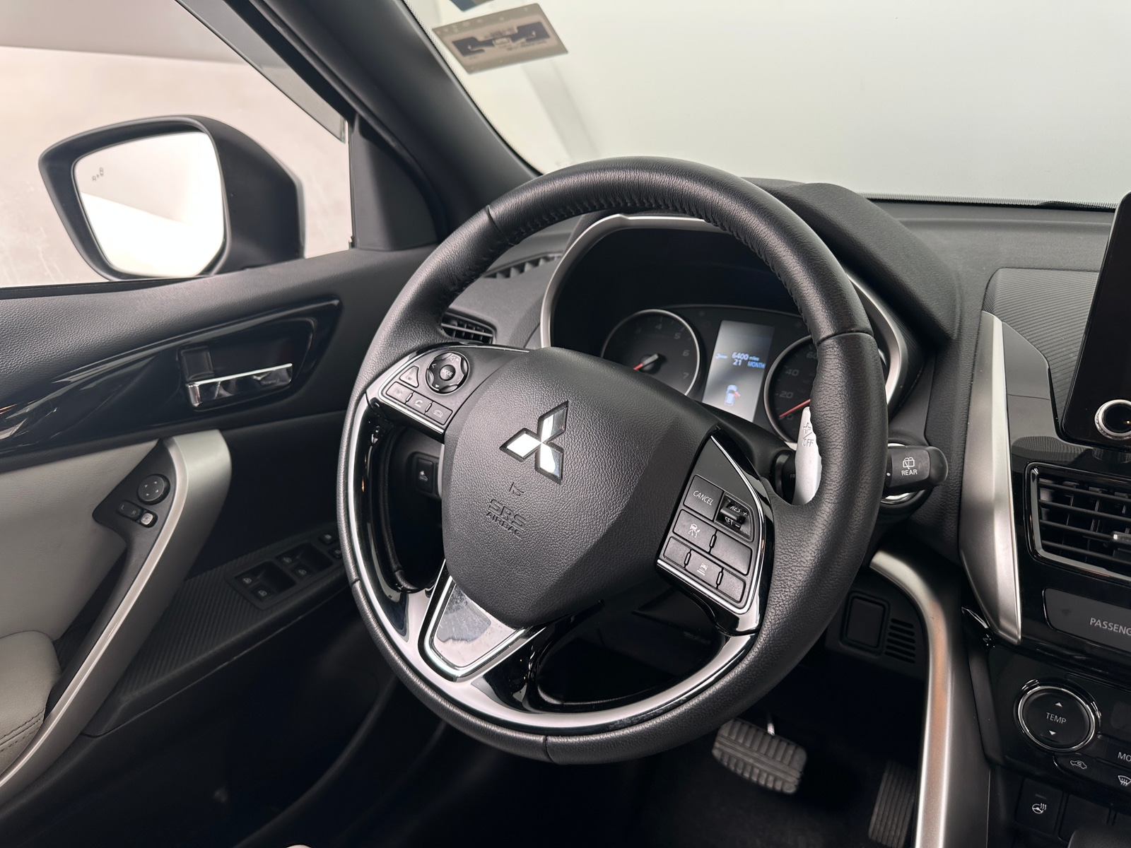 Thumbnail: 2024 Mitsubishi Eclipse Cross - 4