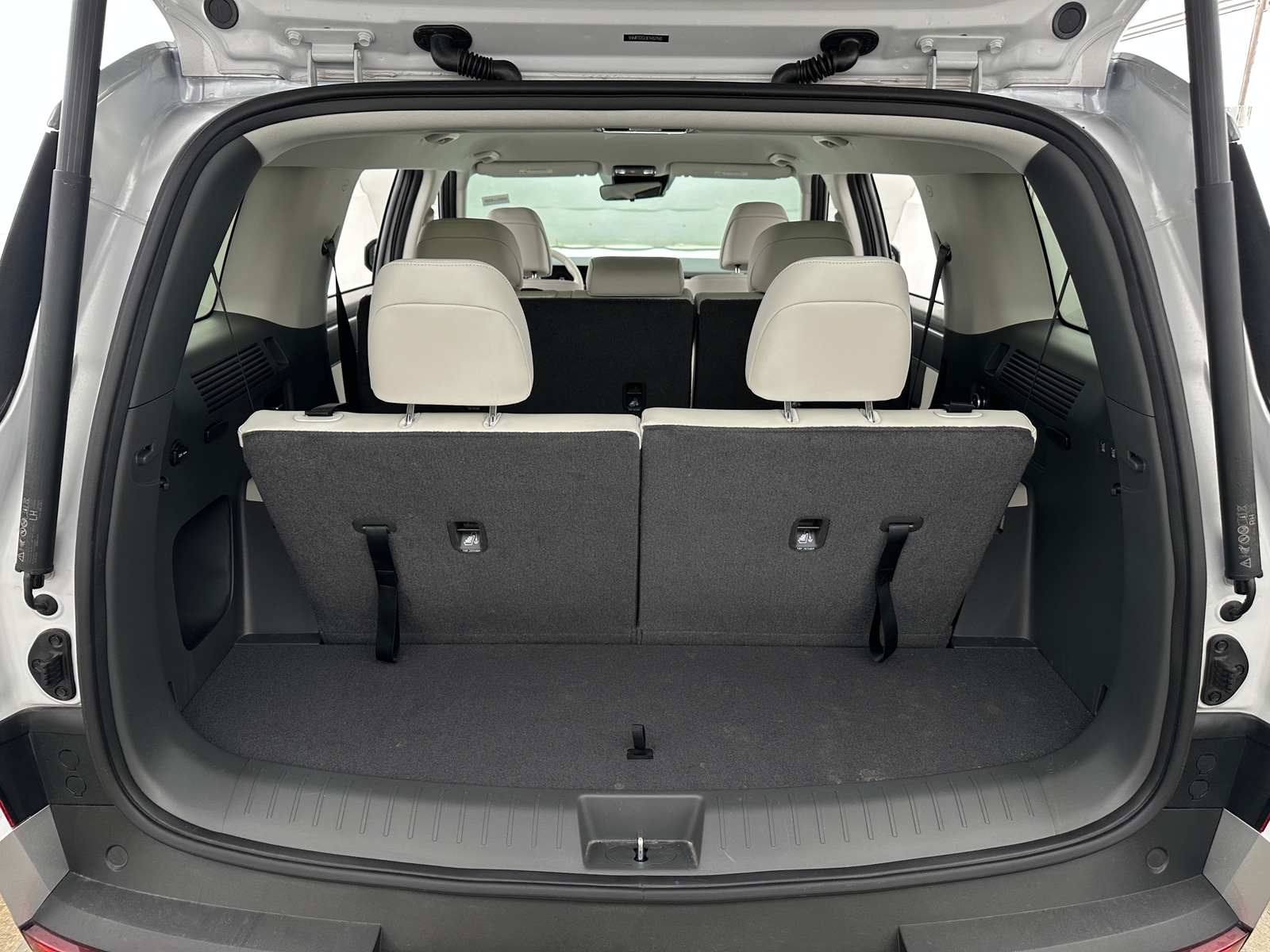 Thumbnail: 2026 Hyundai Santa Fe - 6