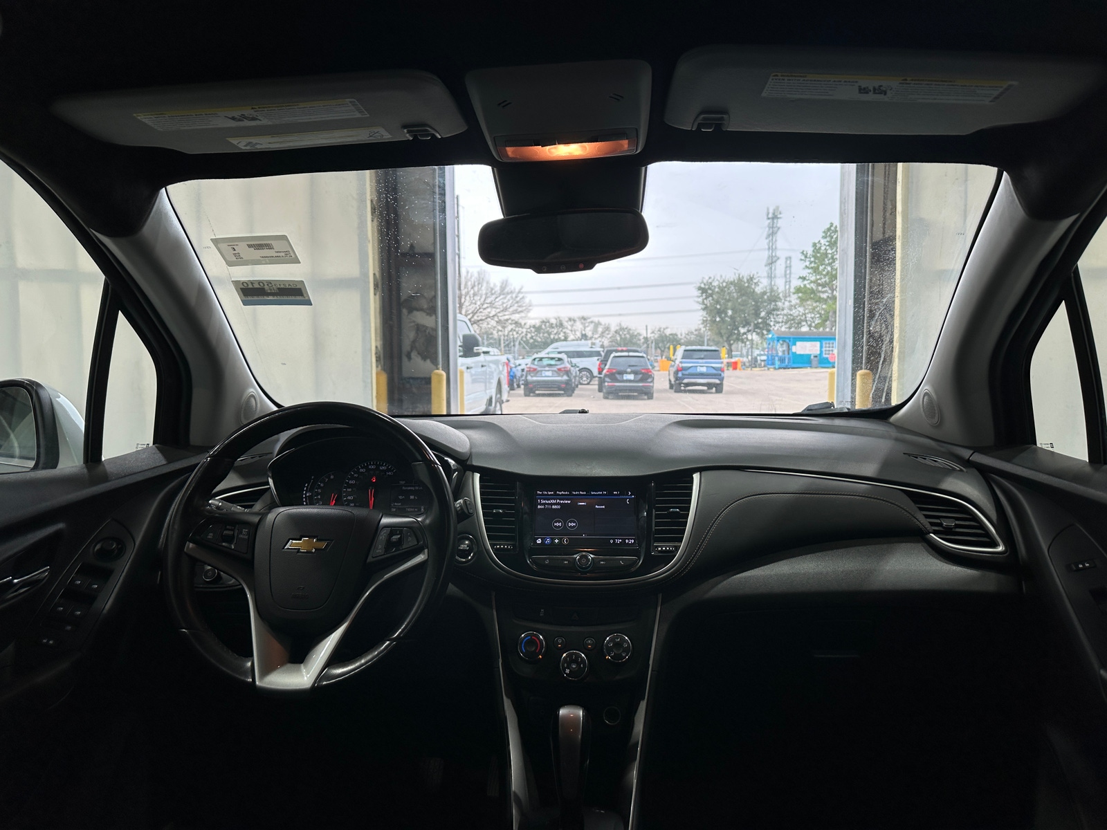 Thumbnail: 2018 Chevrolet Trax - 3