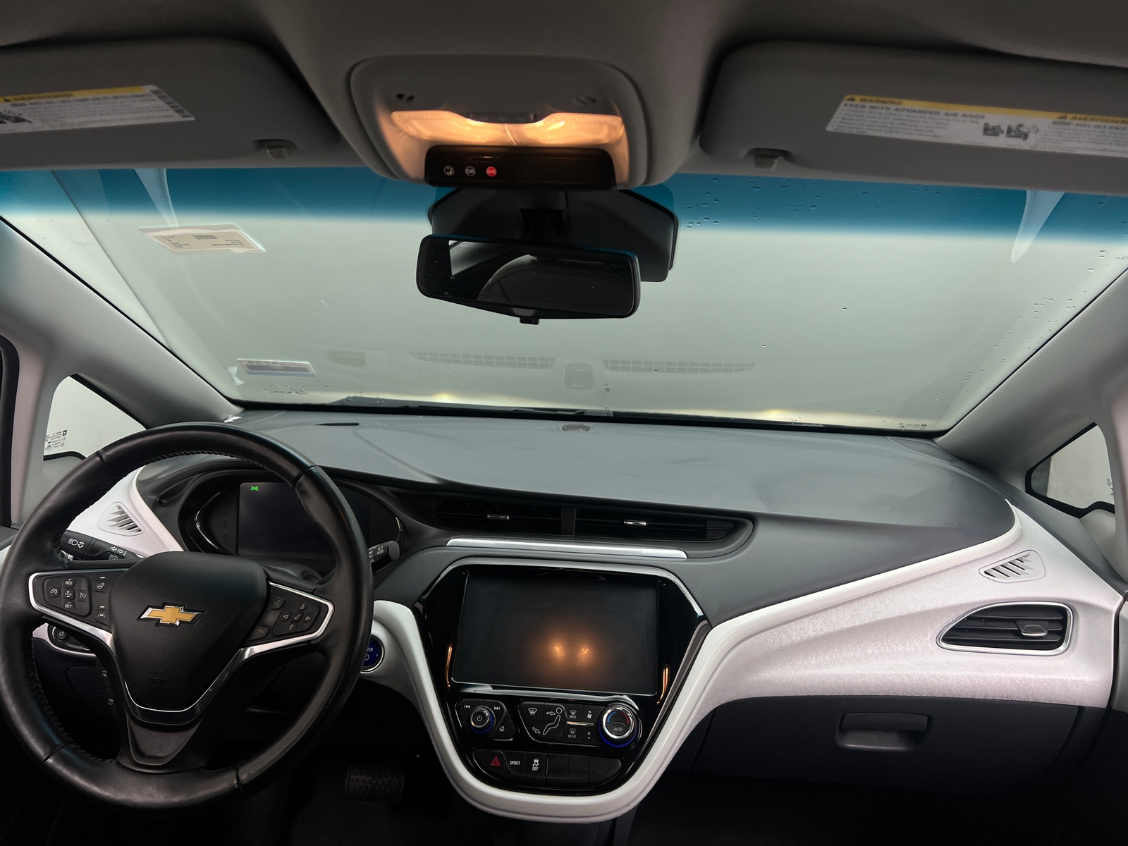 Thumbnail: 2017 Chevrolet Bolt EV - 2