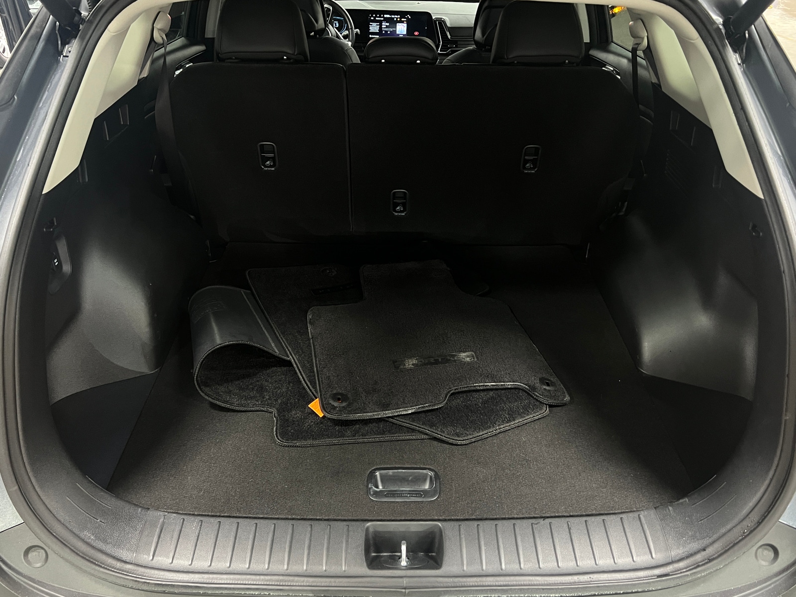 Thumbnail: 2025 Kia Sportage - 6