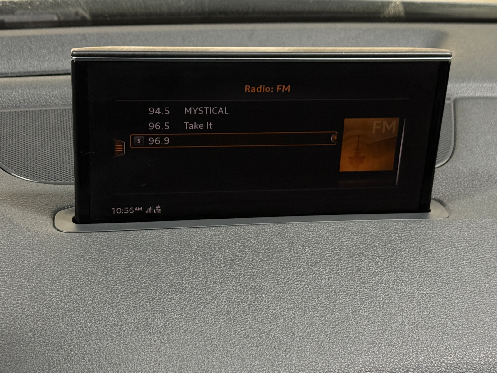 Thumbnail: 2018 Audi Q7 - 3