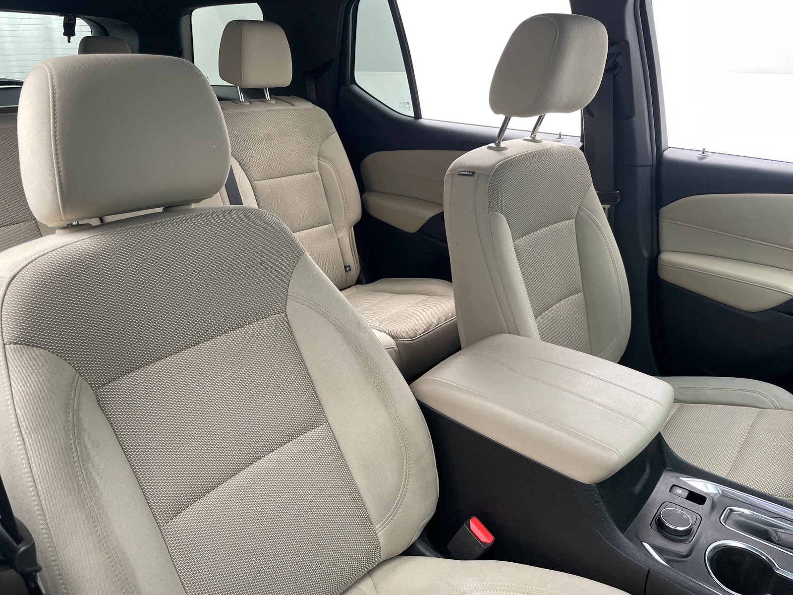 Thumbnail: 2022 Chevrolet Traverse - 2