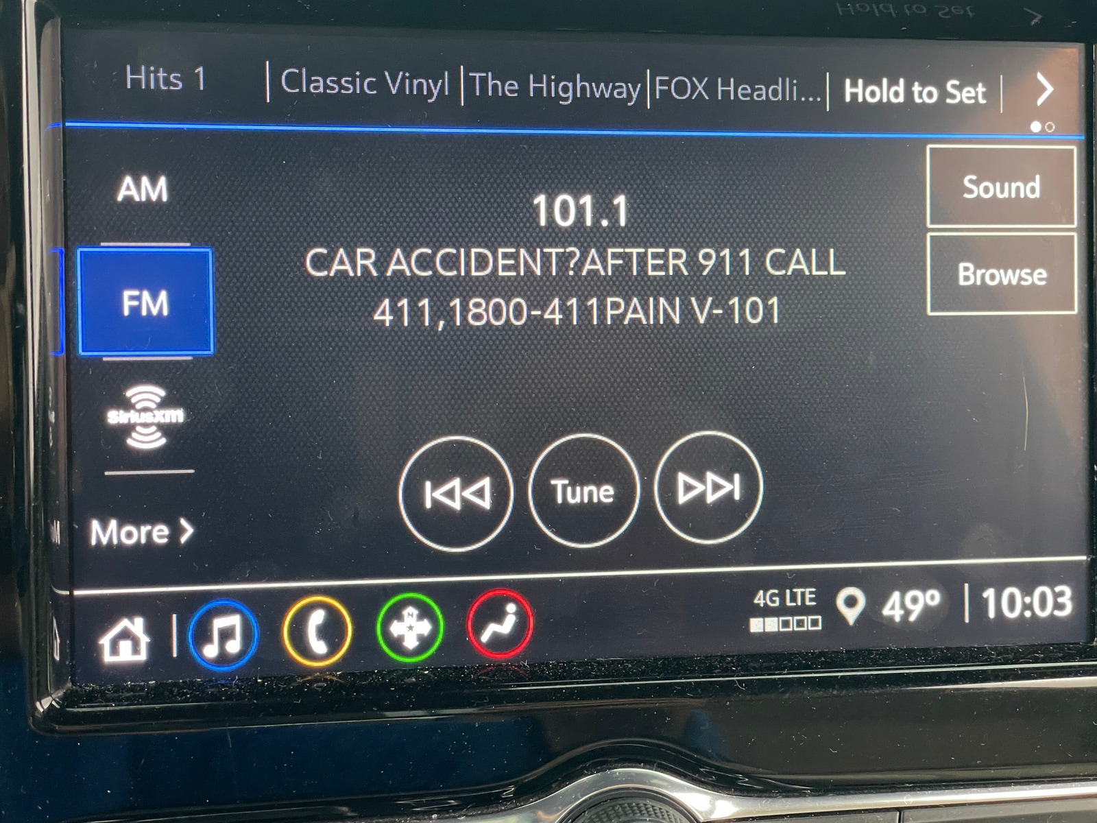 Thumbnail: 2022 Chevrolet Traverse - 4