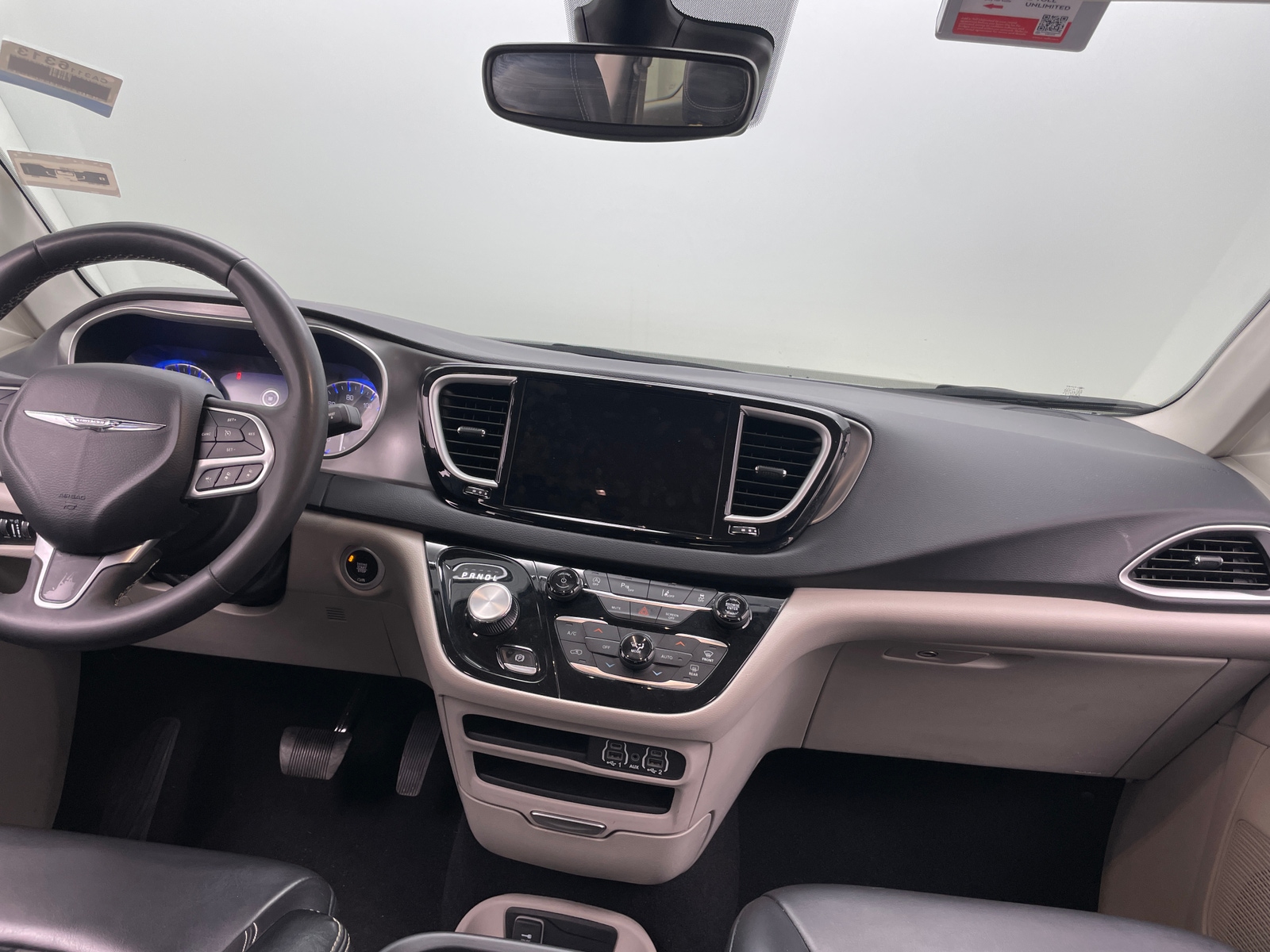 Thumbnail: 2023 Chrysler Pacifica - 2