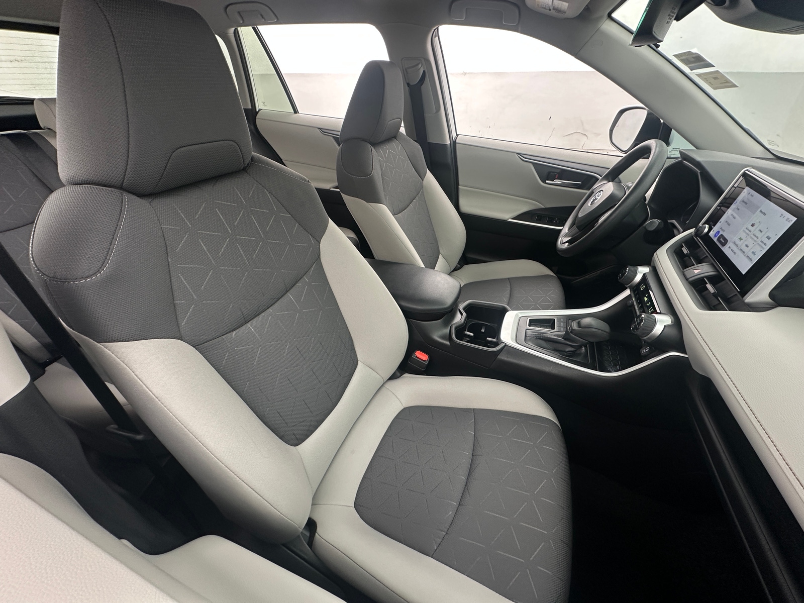 Thumbnail: 2024 Toyota RAV4 - 2