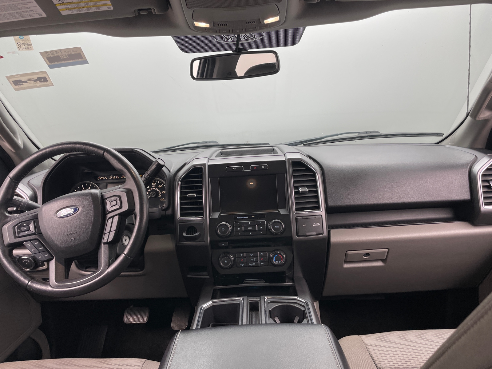 Thumbnail: 2018 Ford Econoline - 3