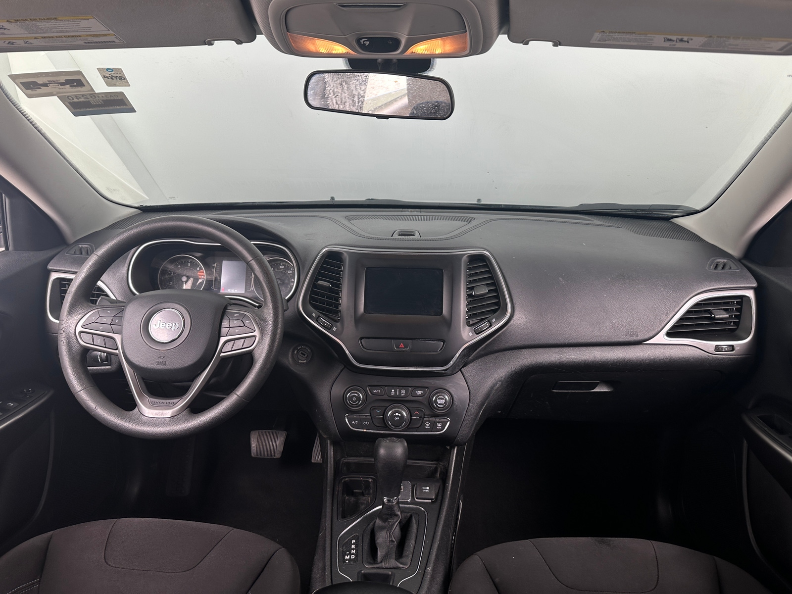 Thumbnail: 2020 Jeep Cherokee - 3