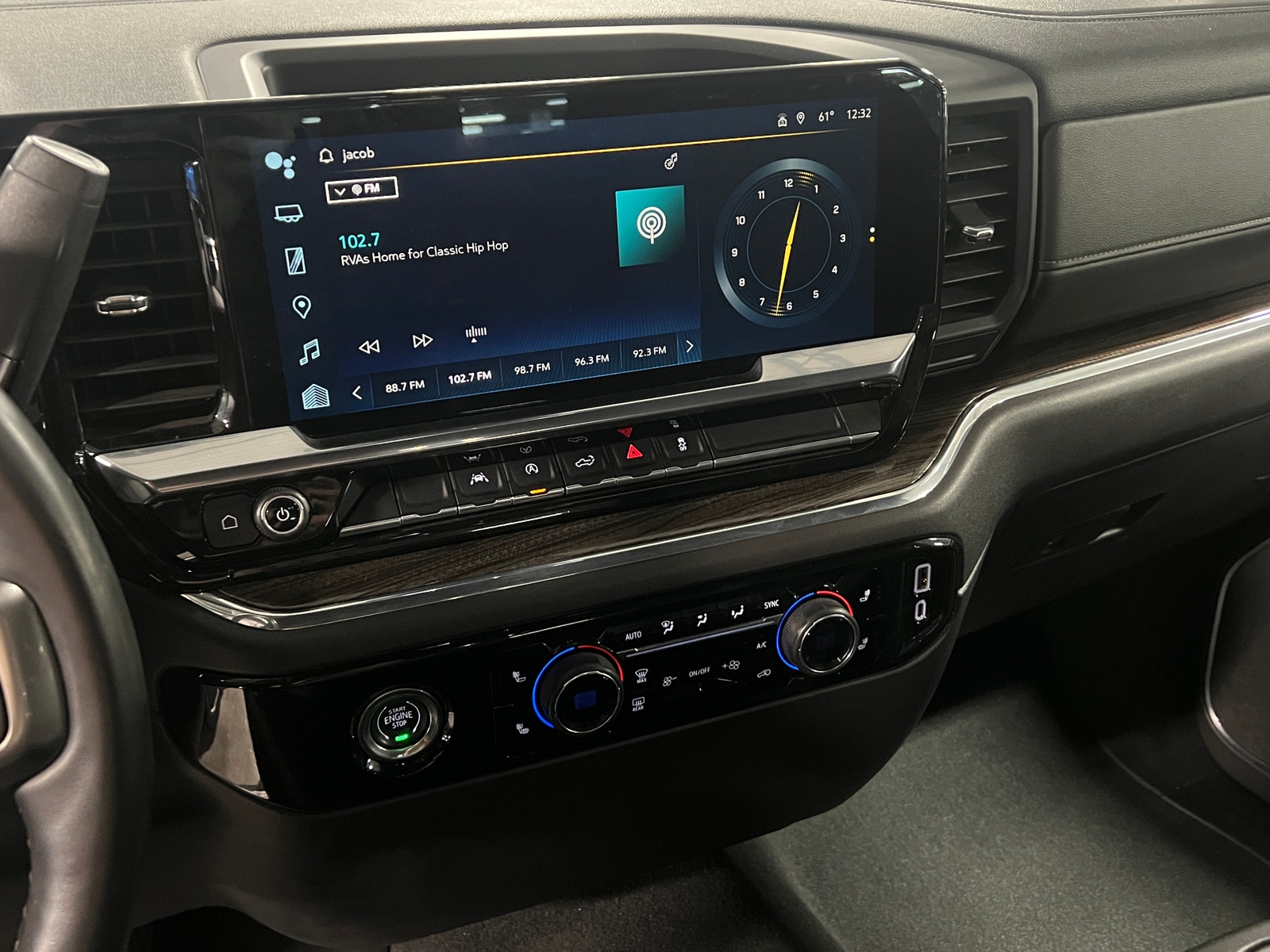 Thumbnail: 2023 Chevrolet Silverado 1500 - 4