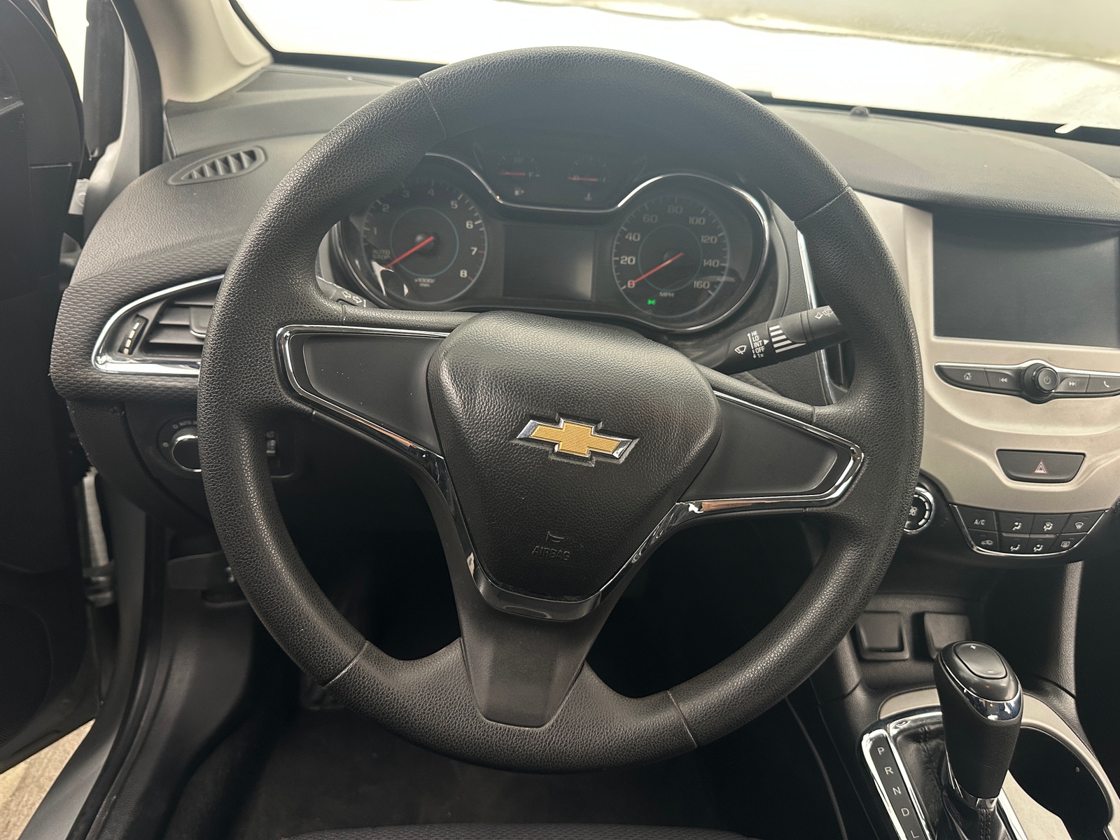 Thumbnail: 2018 Chevrolet Cruze - 5