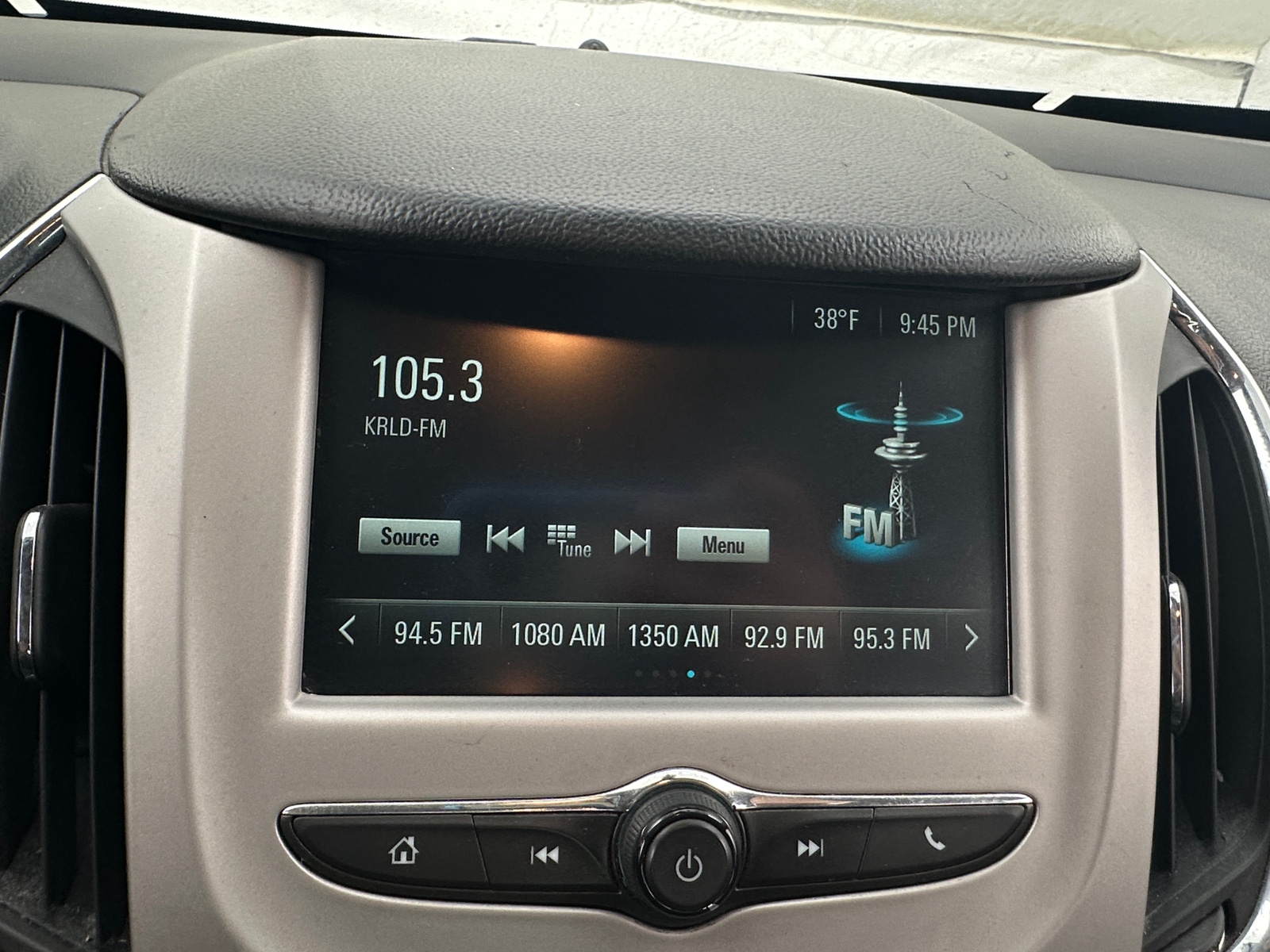 Thumbnail: 2018 Chevrolet Cruze - 4