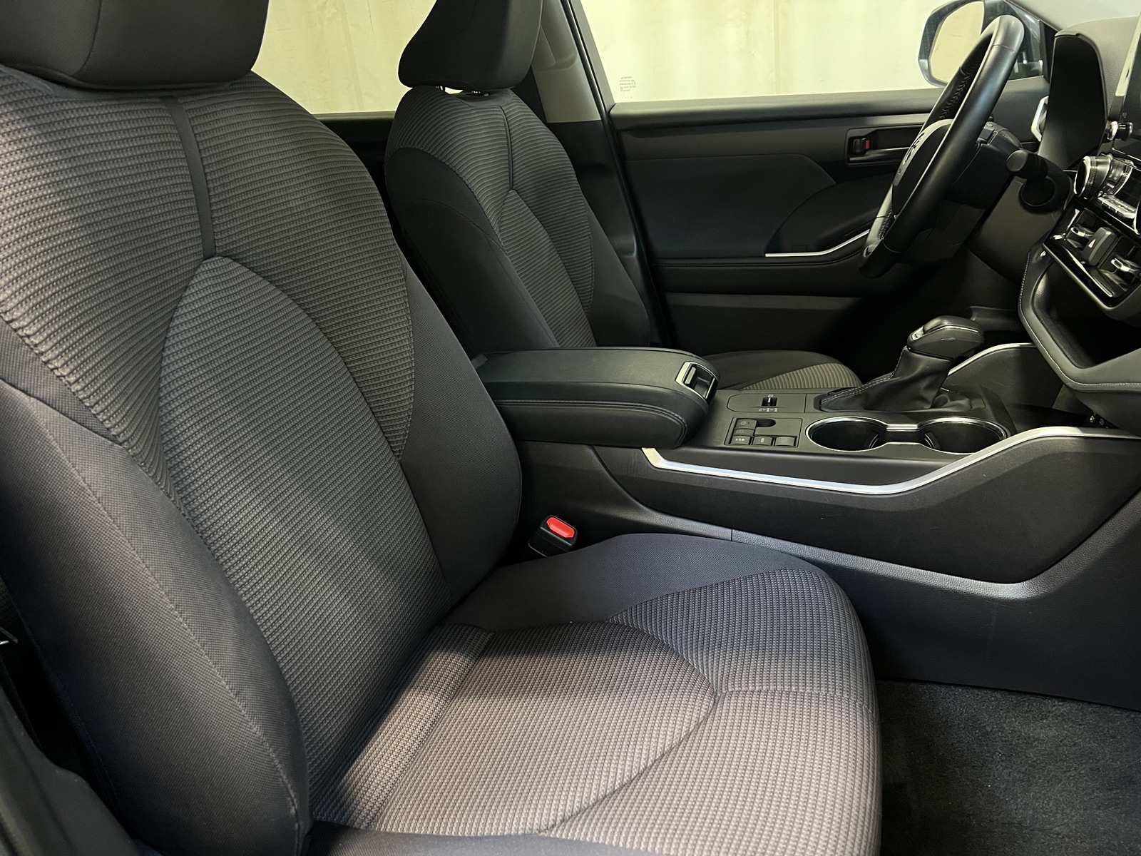 Thumbnail: 2025 Toyota Highlander - 2