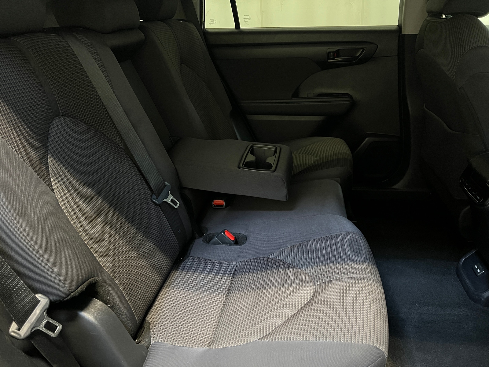 Thumbnail: 2025 Toyota Highlander - 6