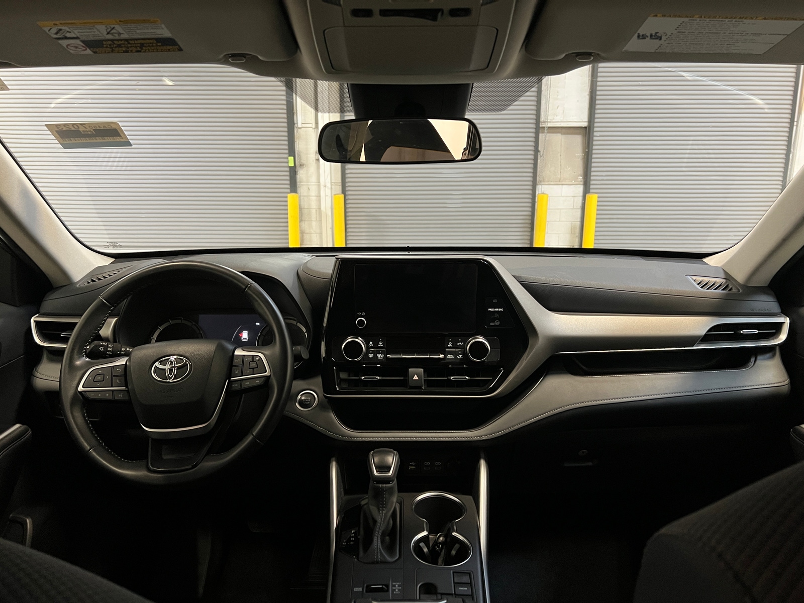 Thumbnail: 2025 Toyota Highlander - 3