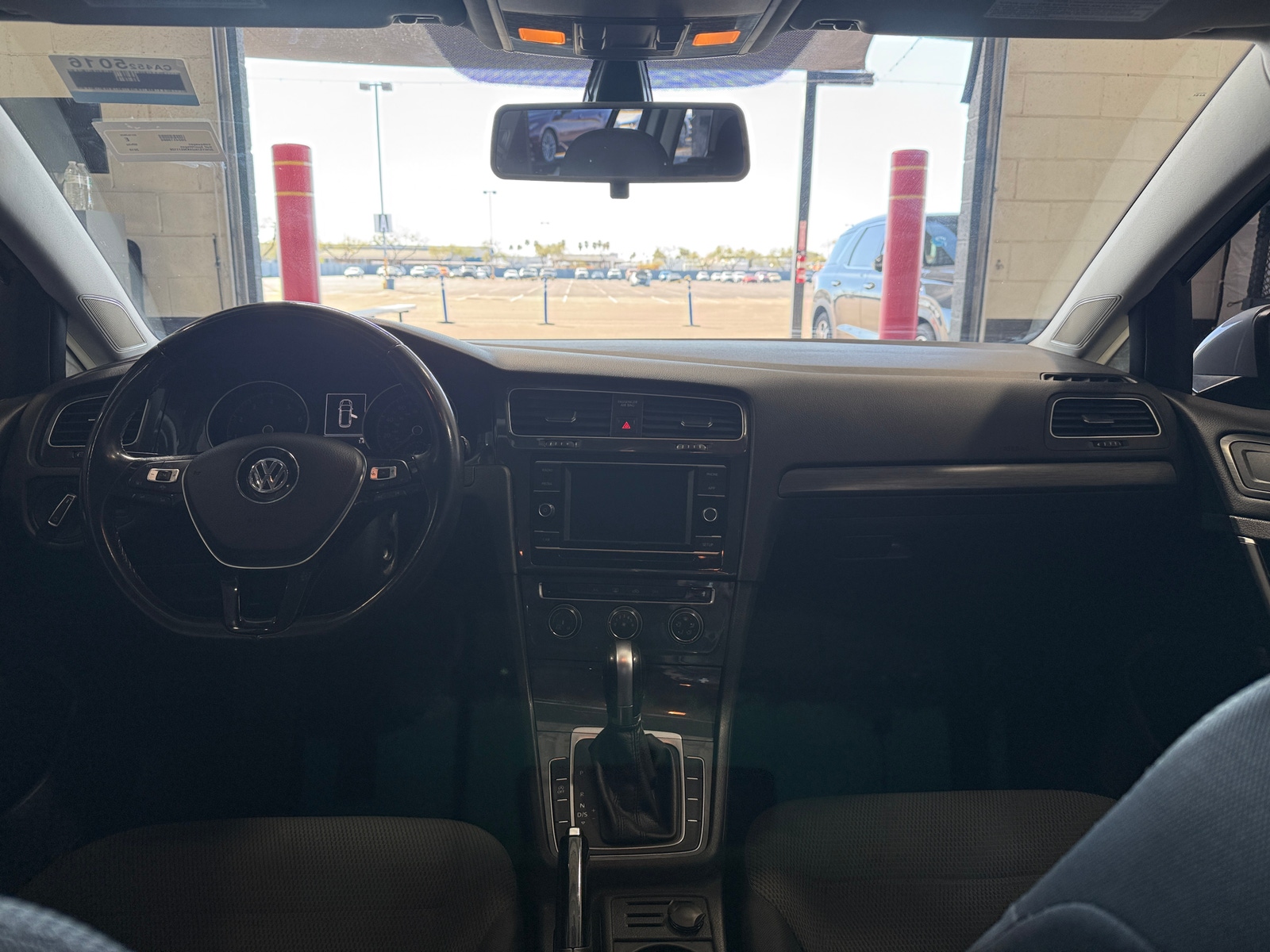 Thumbnail: 2019 Volkswagen e-Golf - 3