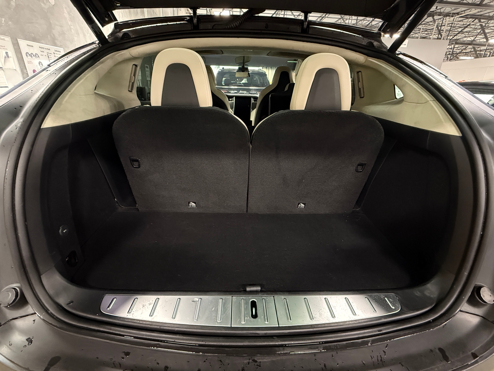 Thumbnail: 2019 Tesla Model X - 6