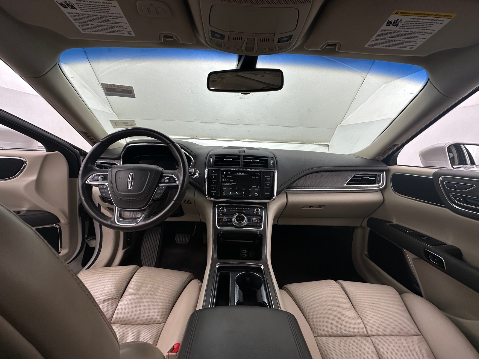 Thumbnail: 2017 Lincoln Continental - 2