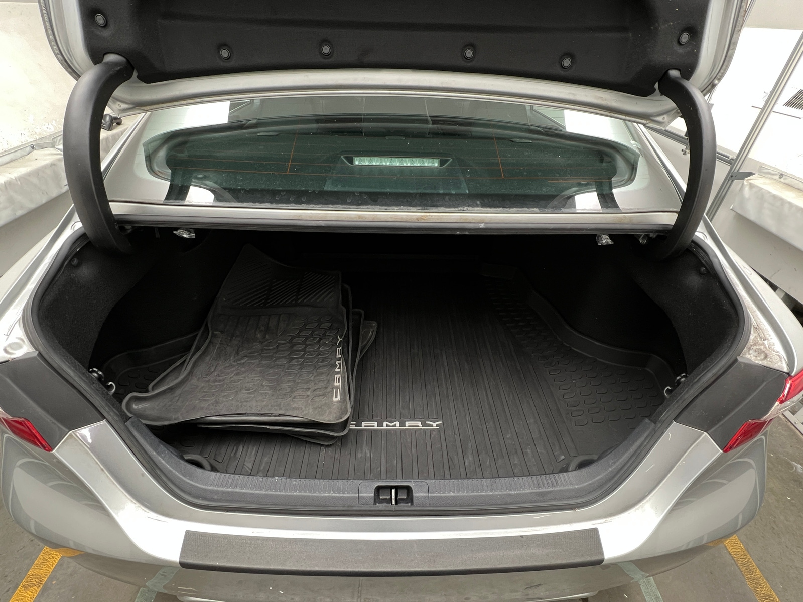 Thumbnail: 2020 Toyota Camry - 6