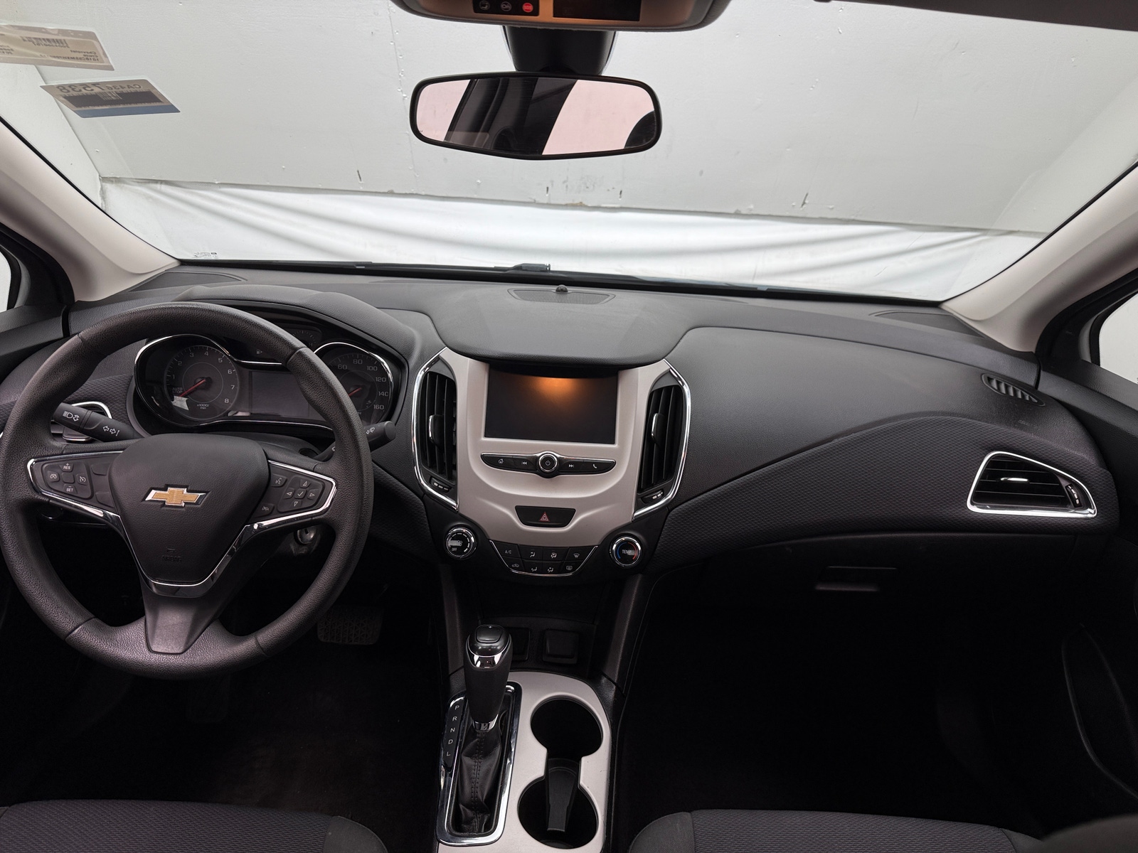 Thumbnail: 2017 Chevrolet Cruze - 3