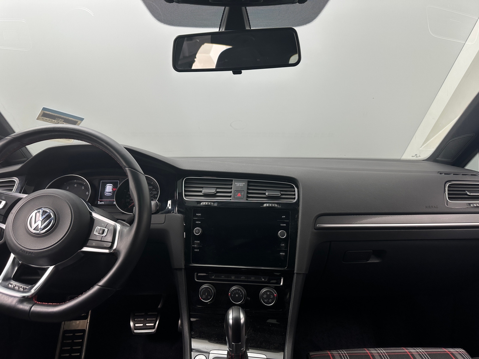 Thumbnail: 2018 Volkswagen Golf - 3