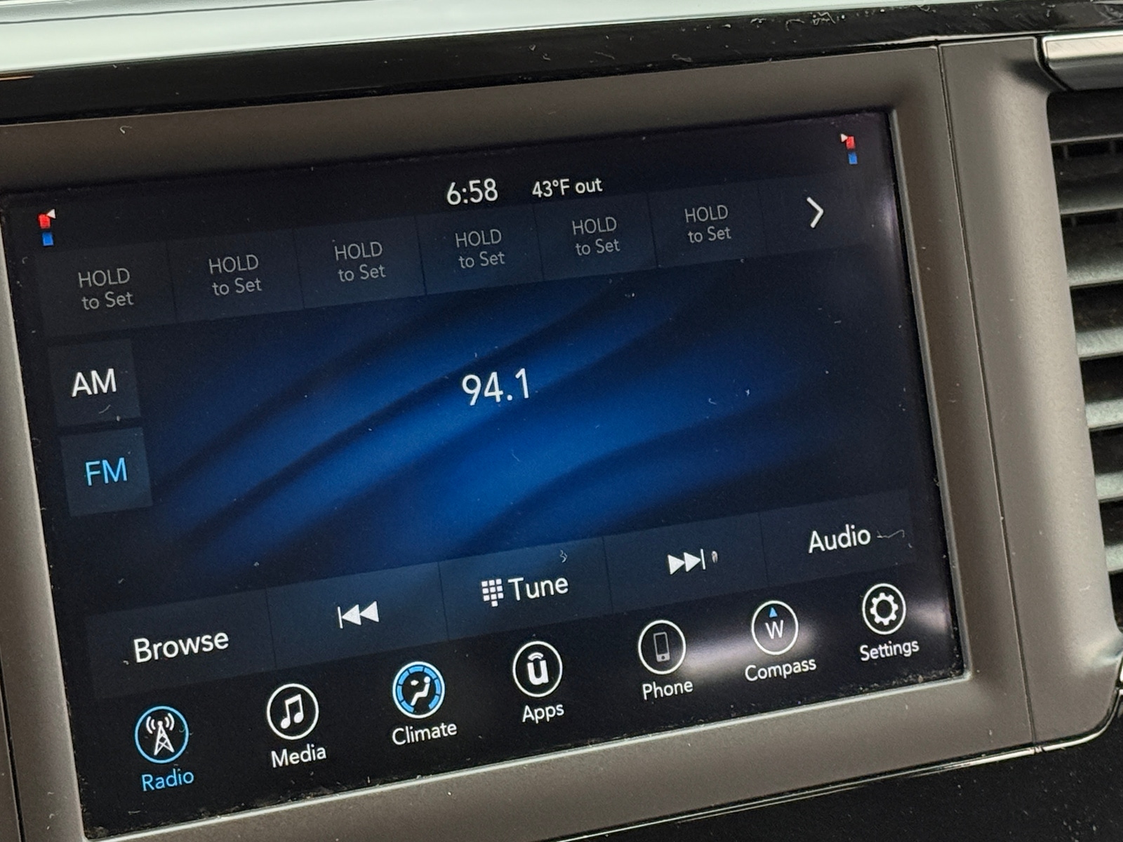 Thumbnail: 2019 Chrysler Pacifica - 4