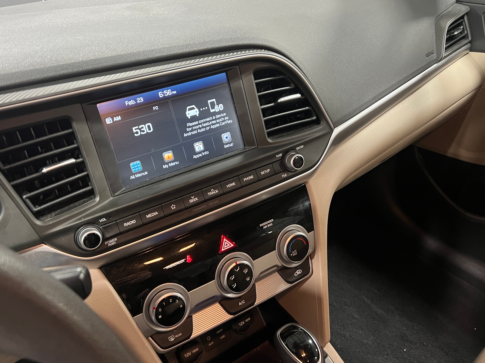 Thumbnail: 2019 Hyundai Elantra - 4