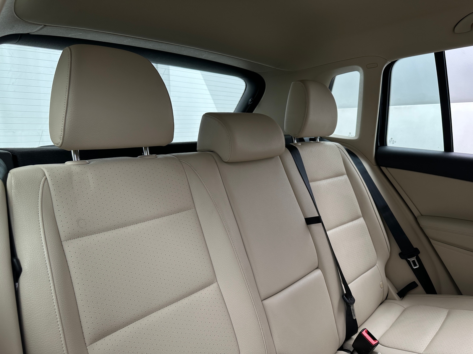 Thumbnail: 2016 Volkswagen Tiguan - 5