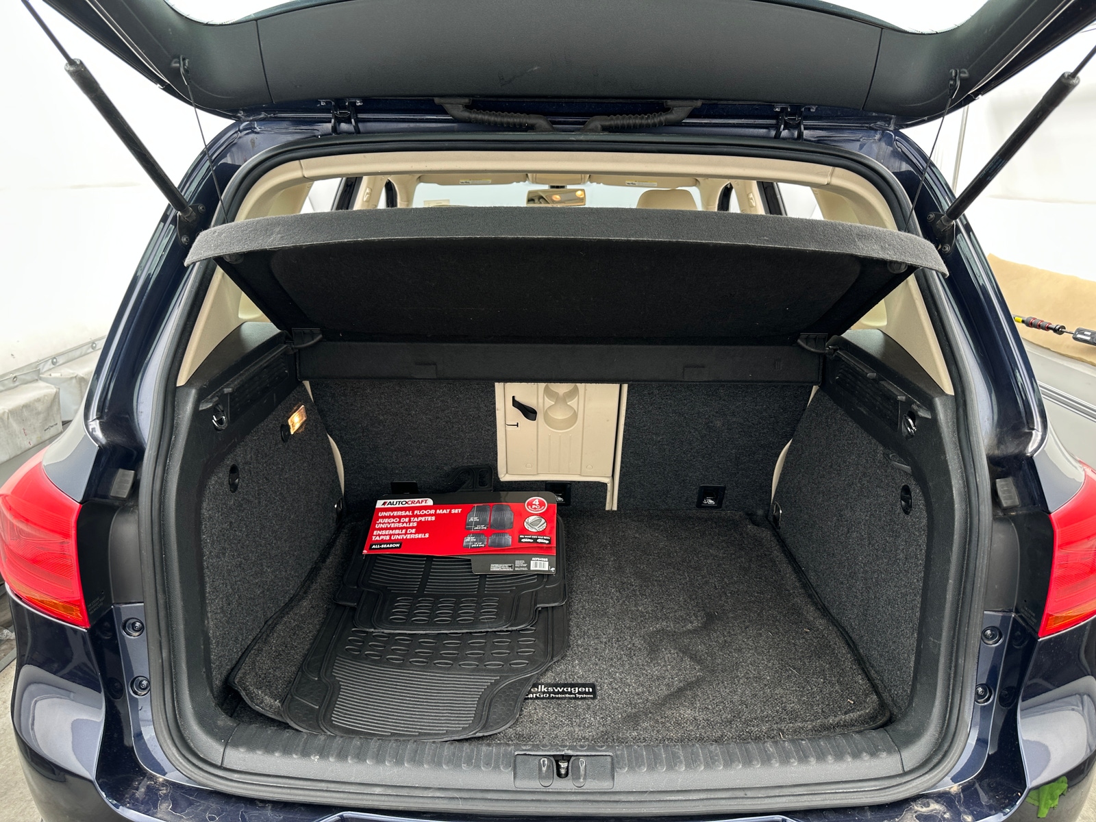 Thumbnail: 2016 Volkswagen Tiguan - 6