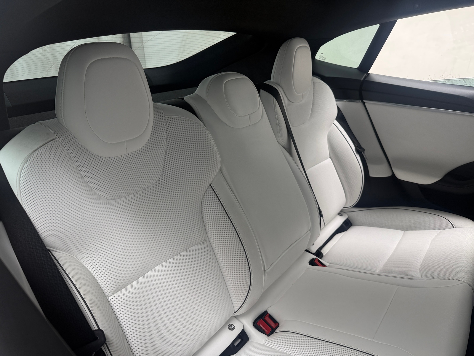 Thumbnail: 2023 Tesla Model S - 4