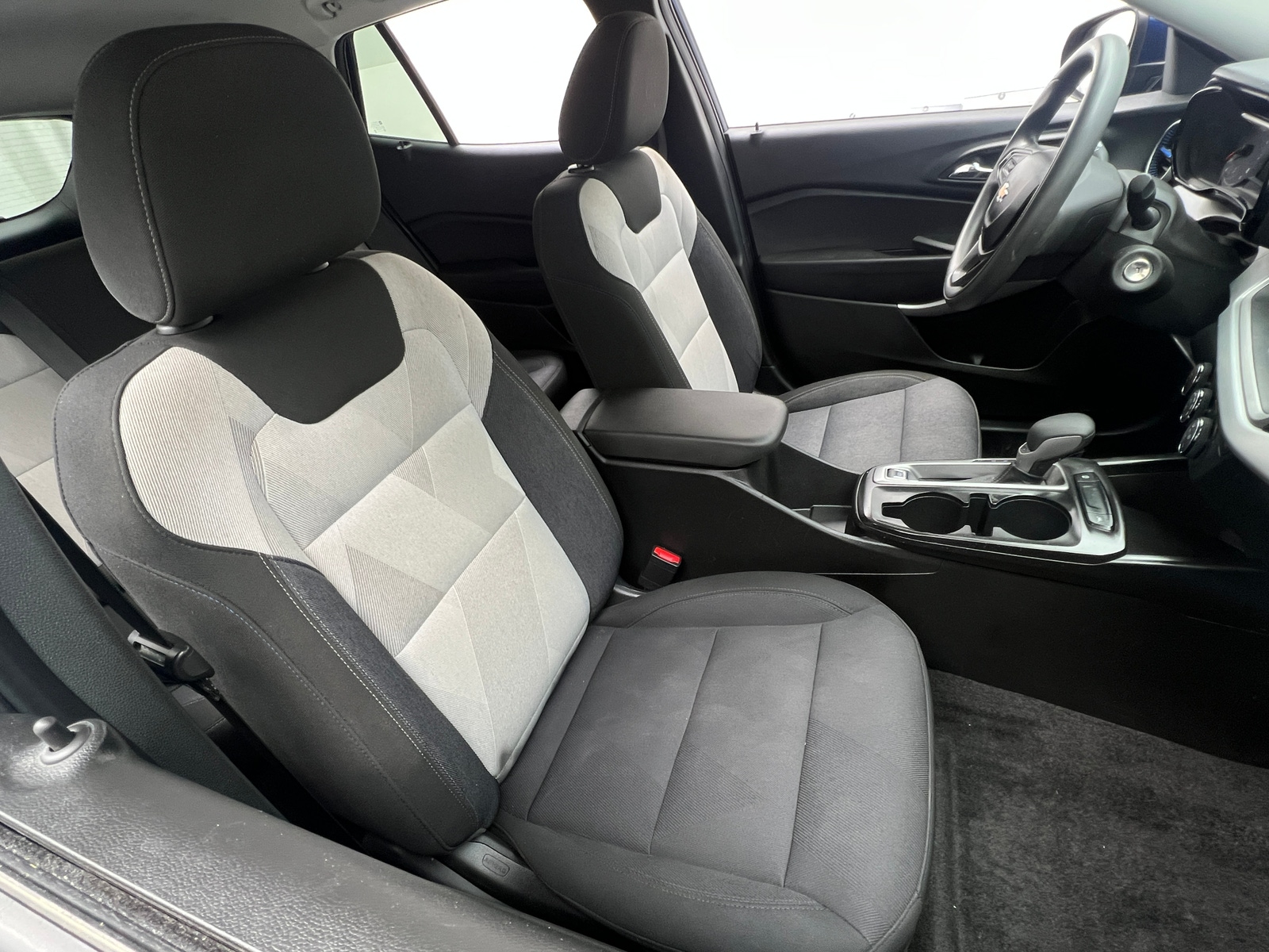 Thumbnail: 2024 Chevrolet Trax - 2