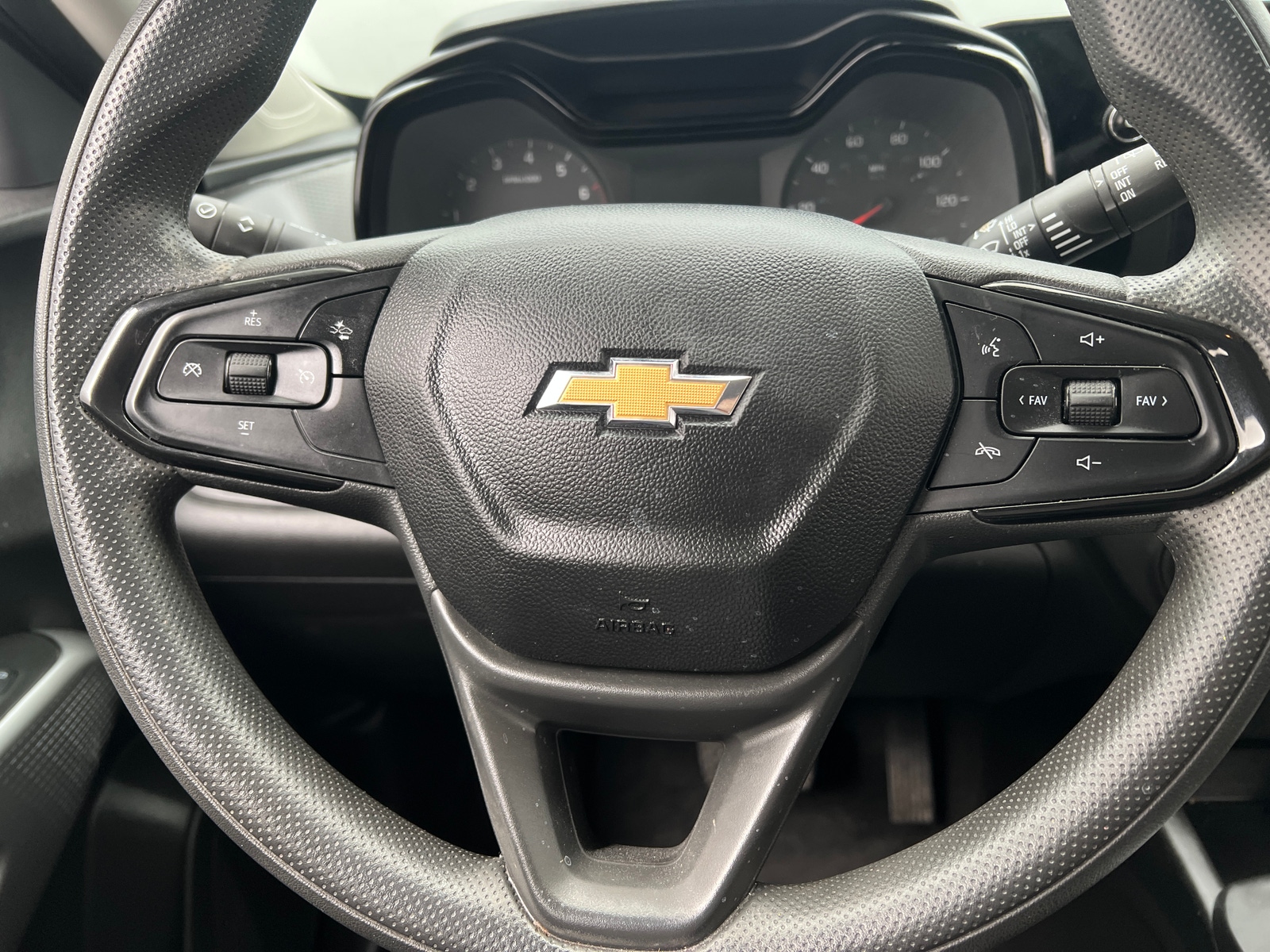 Thumbnail: 2024 Chevrolet Trax - 5